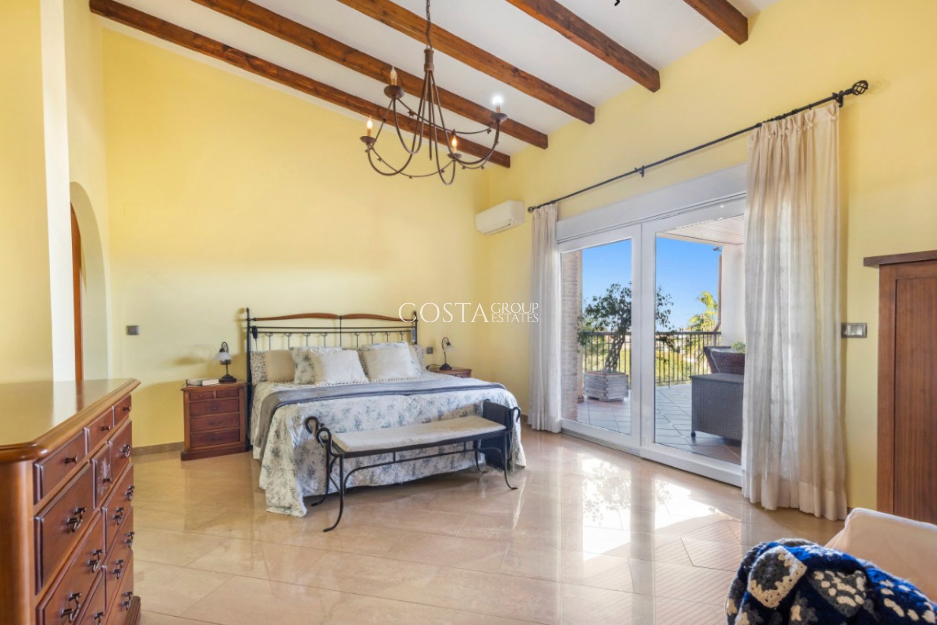 Herverkoop - Villa -
Orihuela Costa - Los Altos