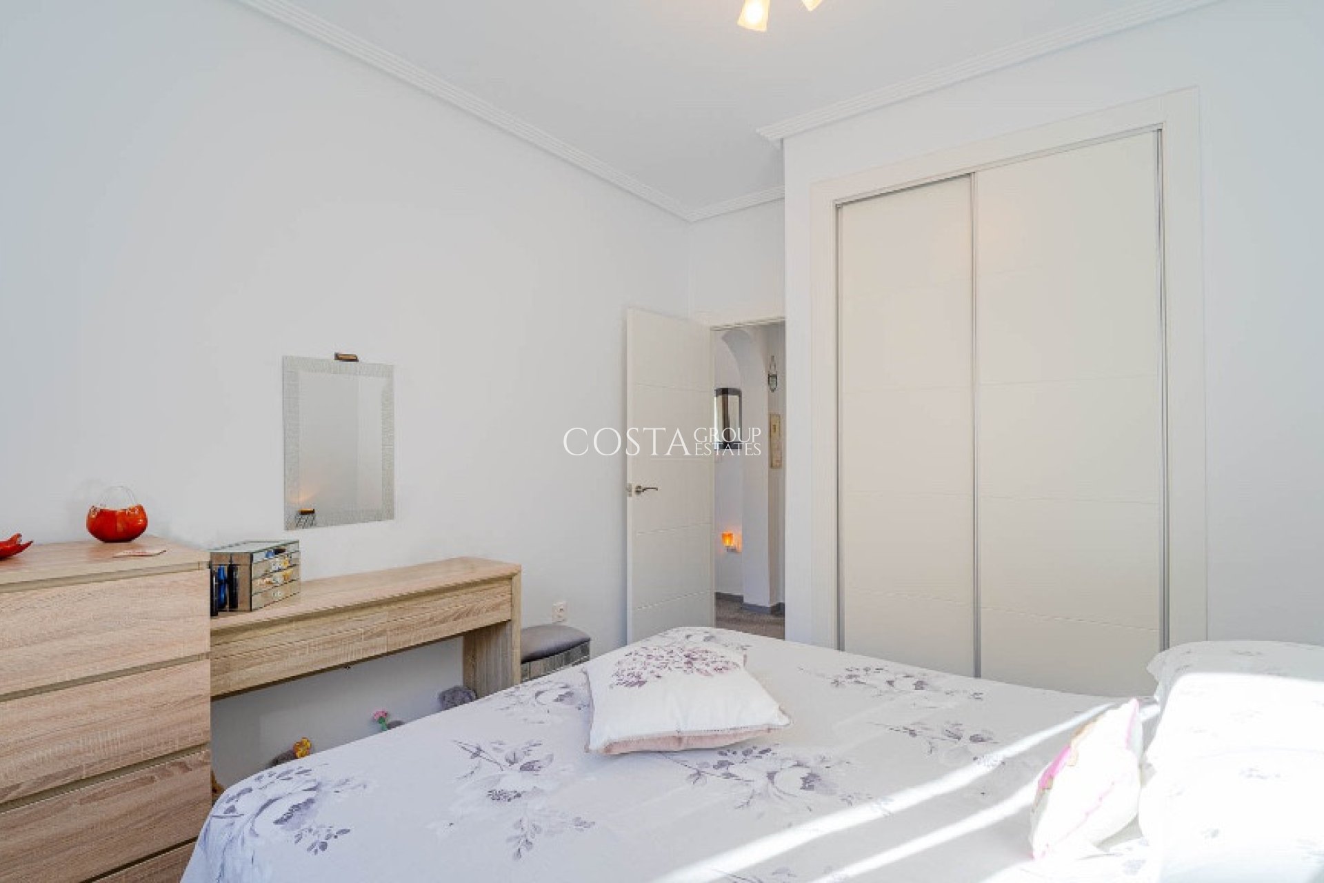 Herverkoop - Villa -
Orihuela Costa - Los Altos