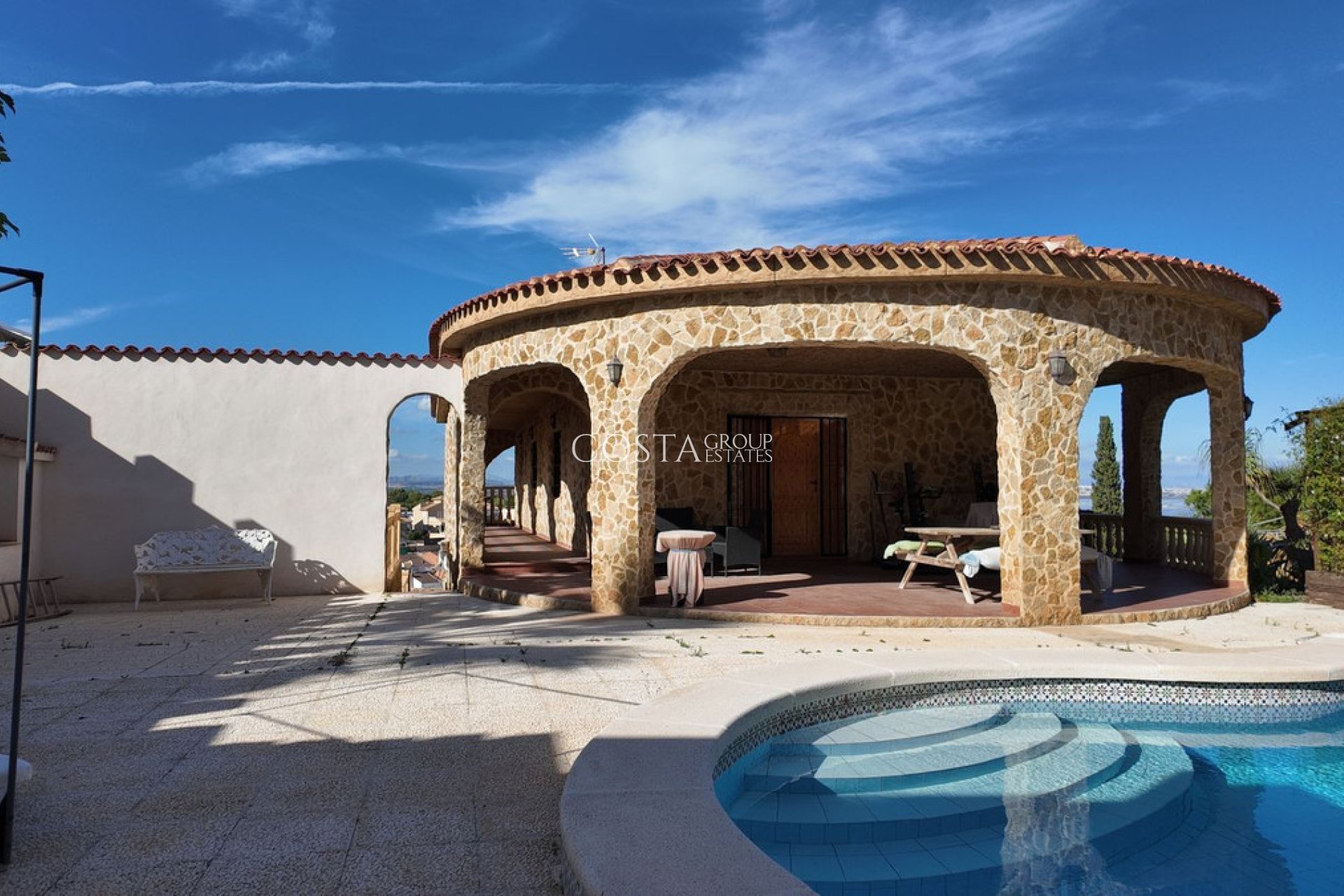 Herverkoop - Villa -
Orihuela Costa - Los Balcones