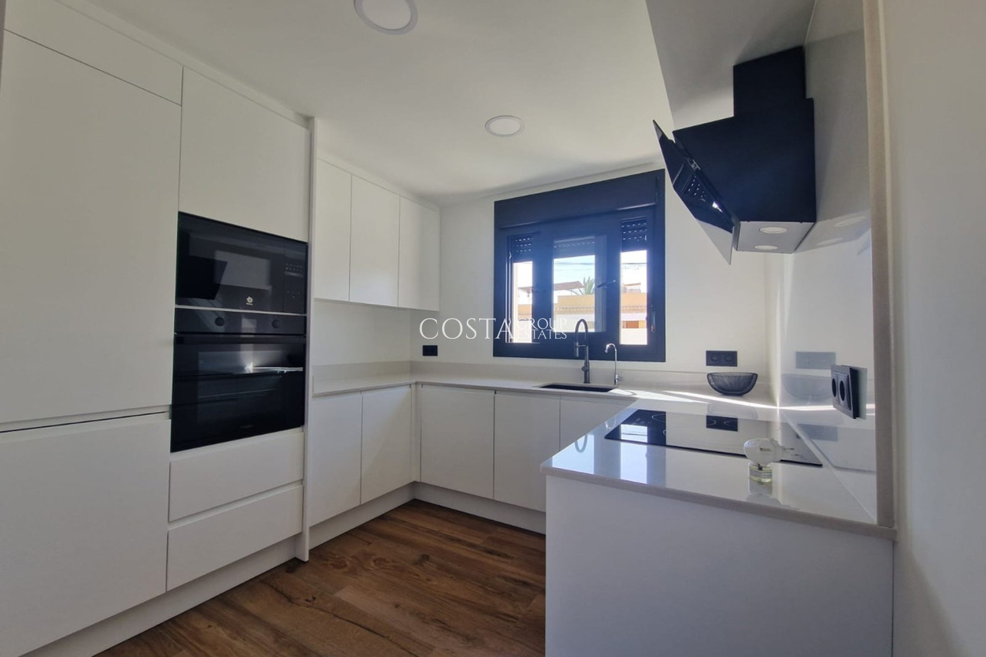 Herverkoop - Villa -
Orihuela Costa - Los Balcones