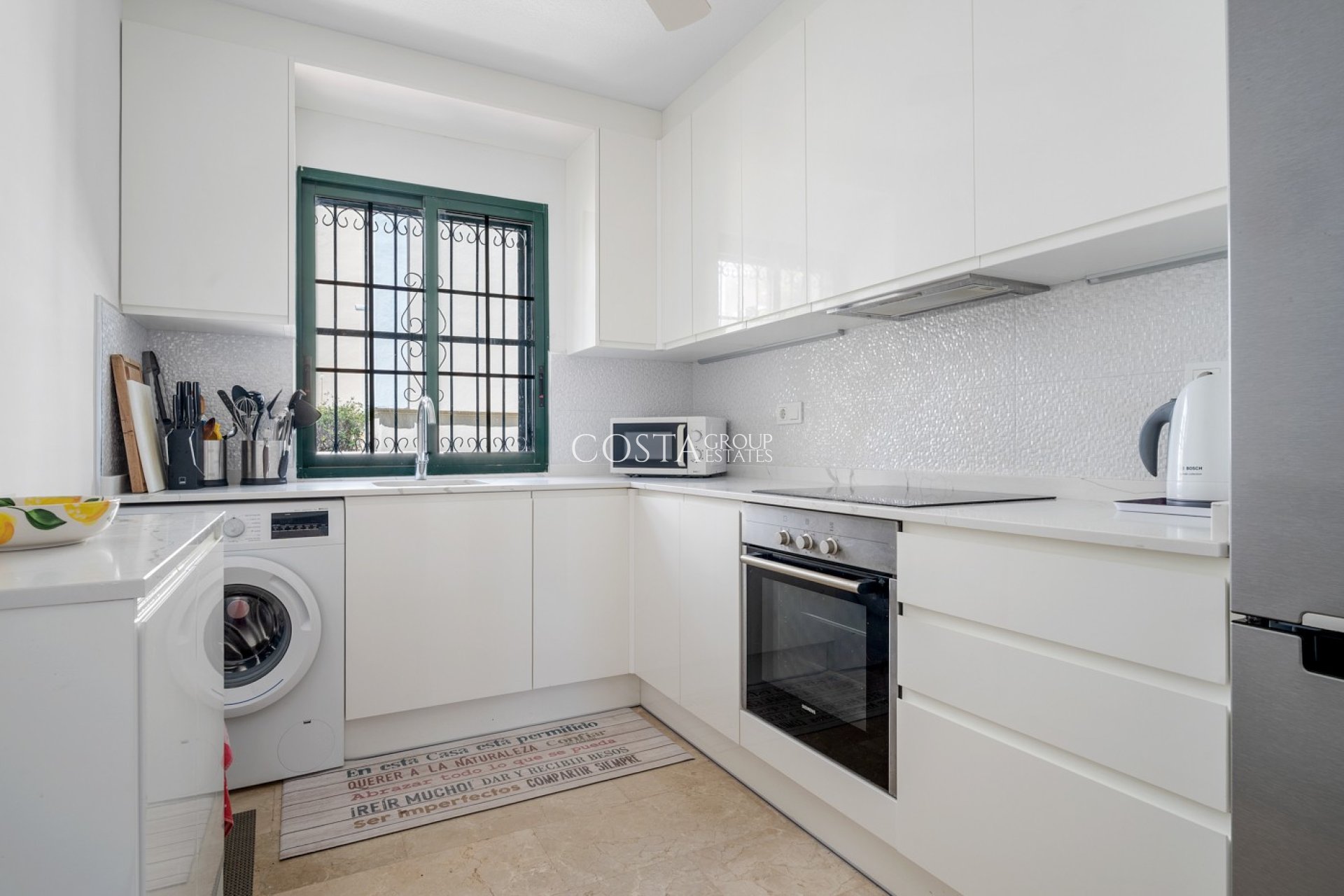 Herverkoop - Villa -
Orihuela Costa - Los Dolses