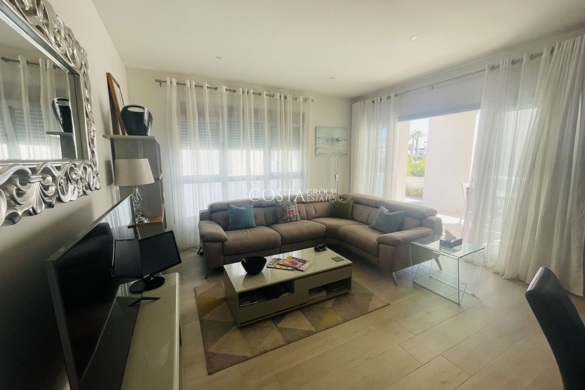 Herverkoop - Villa -
Orihuela Costa - Los Dolses