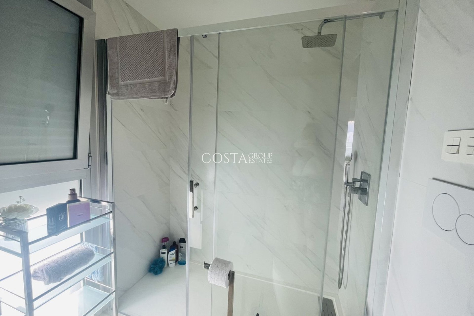 Herverkoop - Villa -
Orihuela Costa - Los Dolses