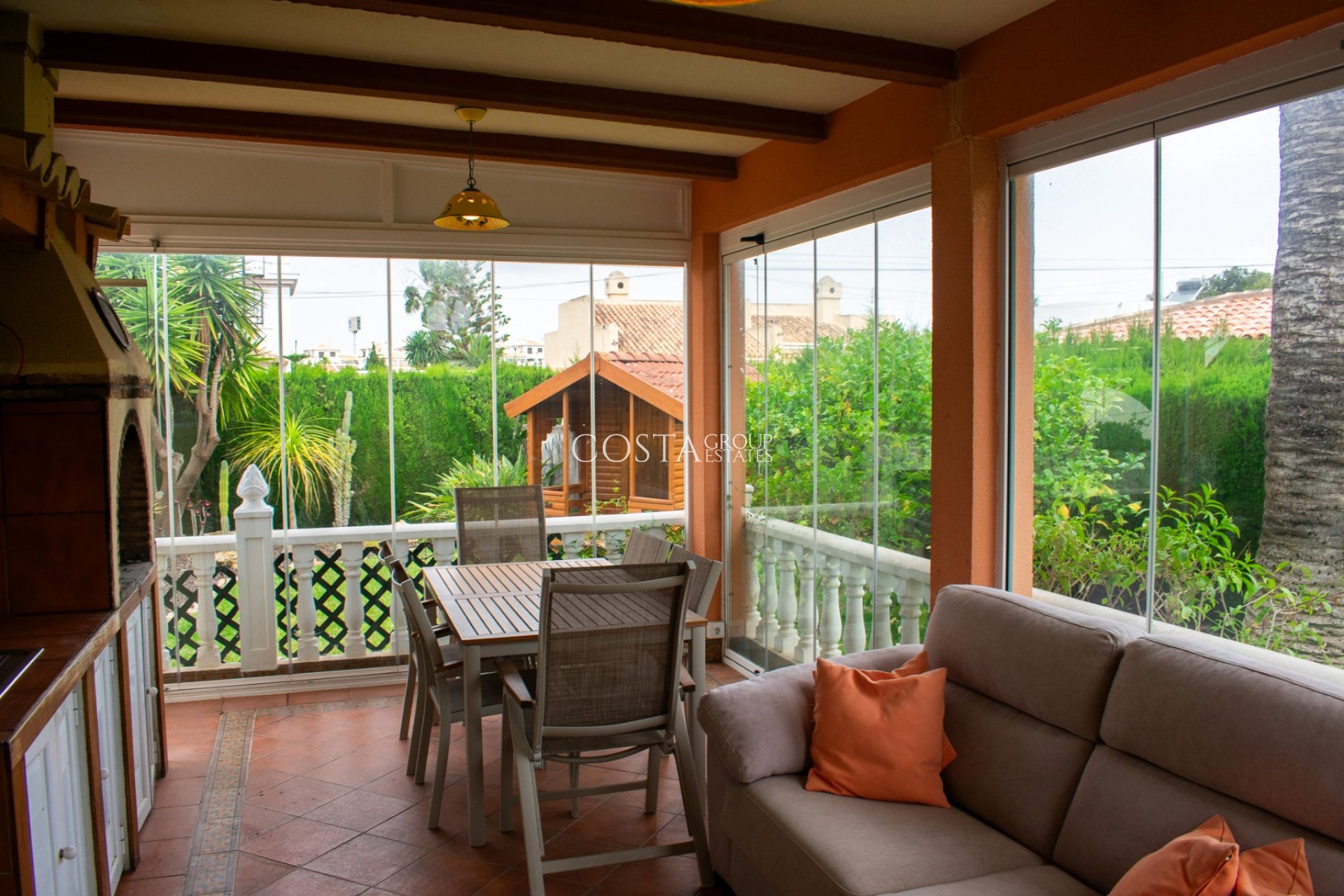 Herverkoop - Villa -
Orihuela Costa - MUY CERCA DE LA PLAYA