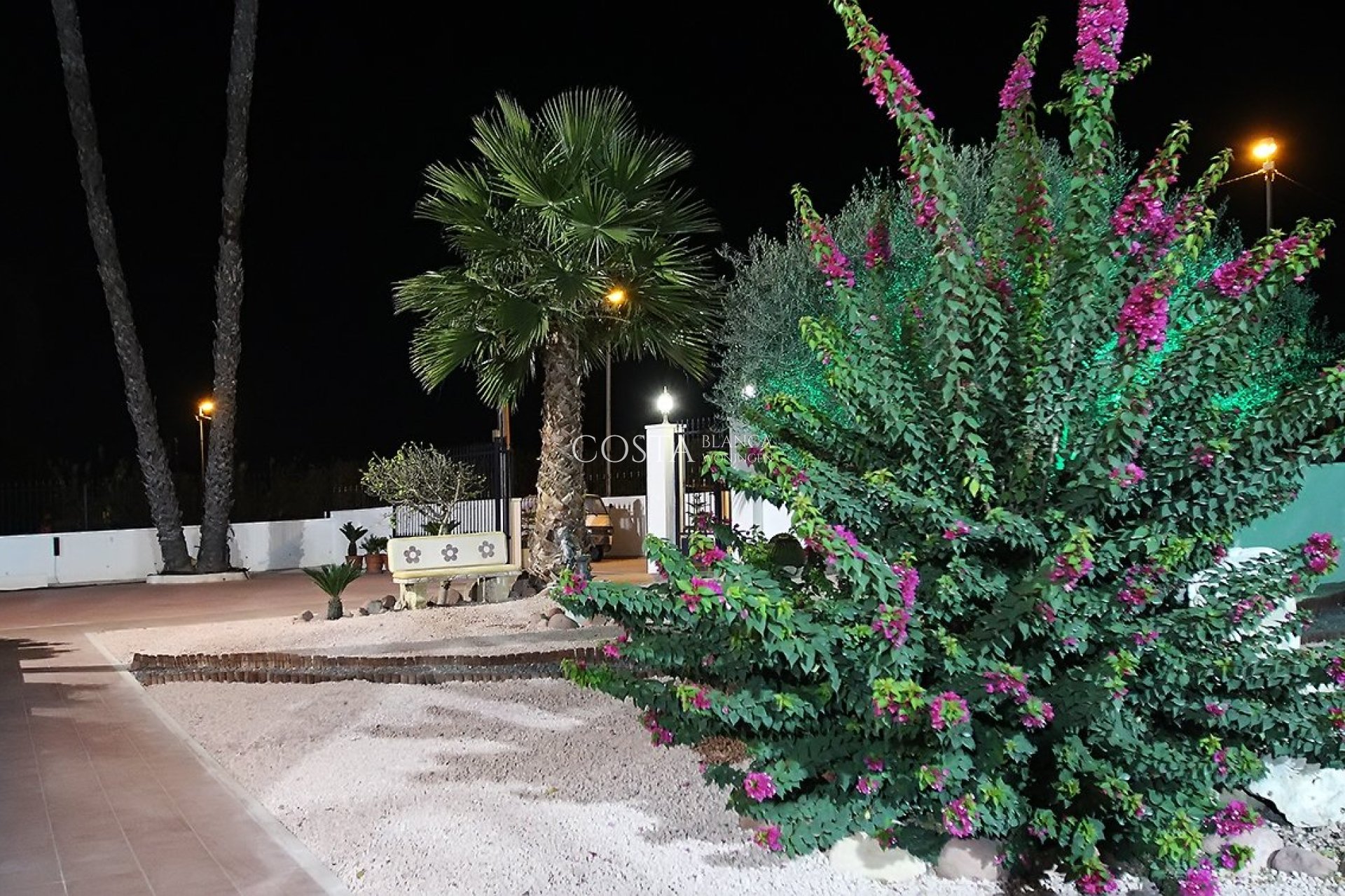 Herverkoop - Villa -
Orihuela Costa - Orihuela