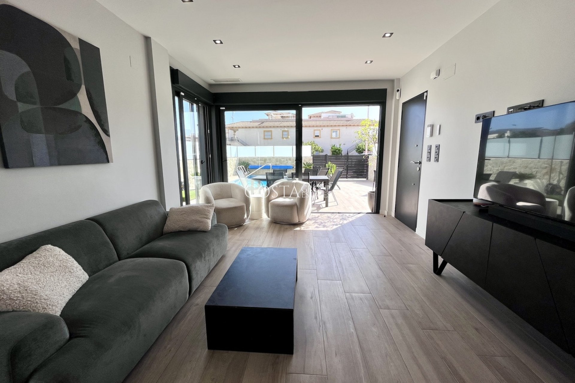 Herverkoop - Villa -
Orihuela Costa - Playa Flamenca