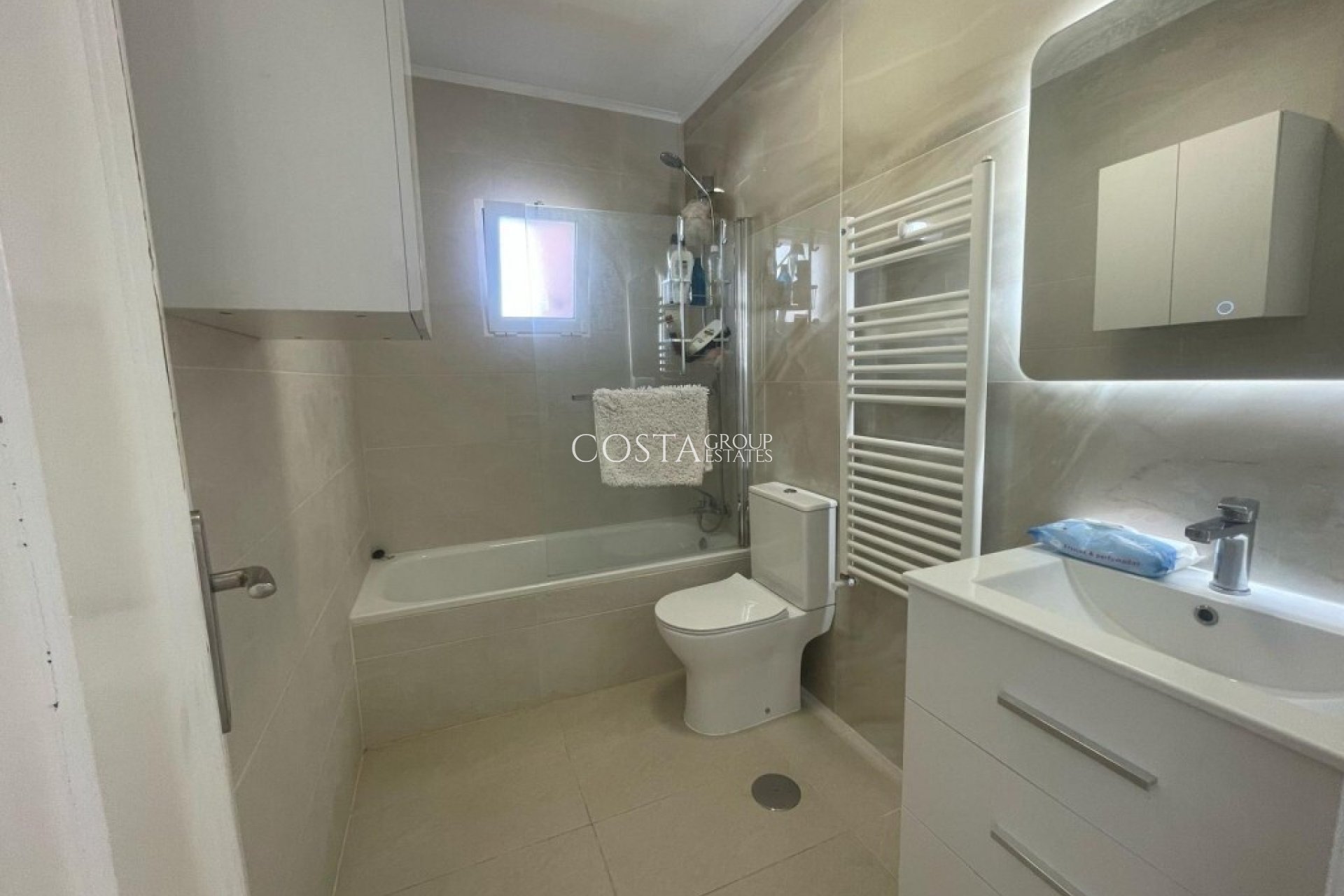 Herverkoop - Villa -
Orihuela Costa - Playa Flamenca