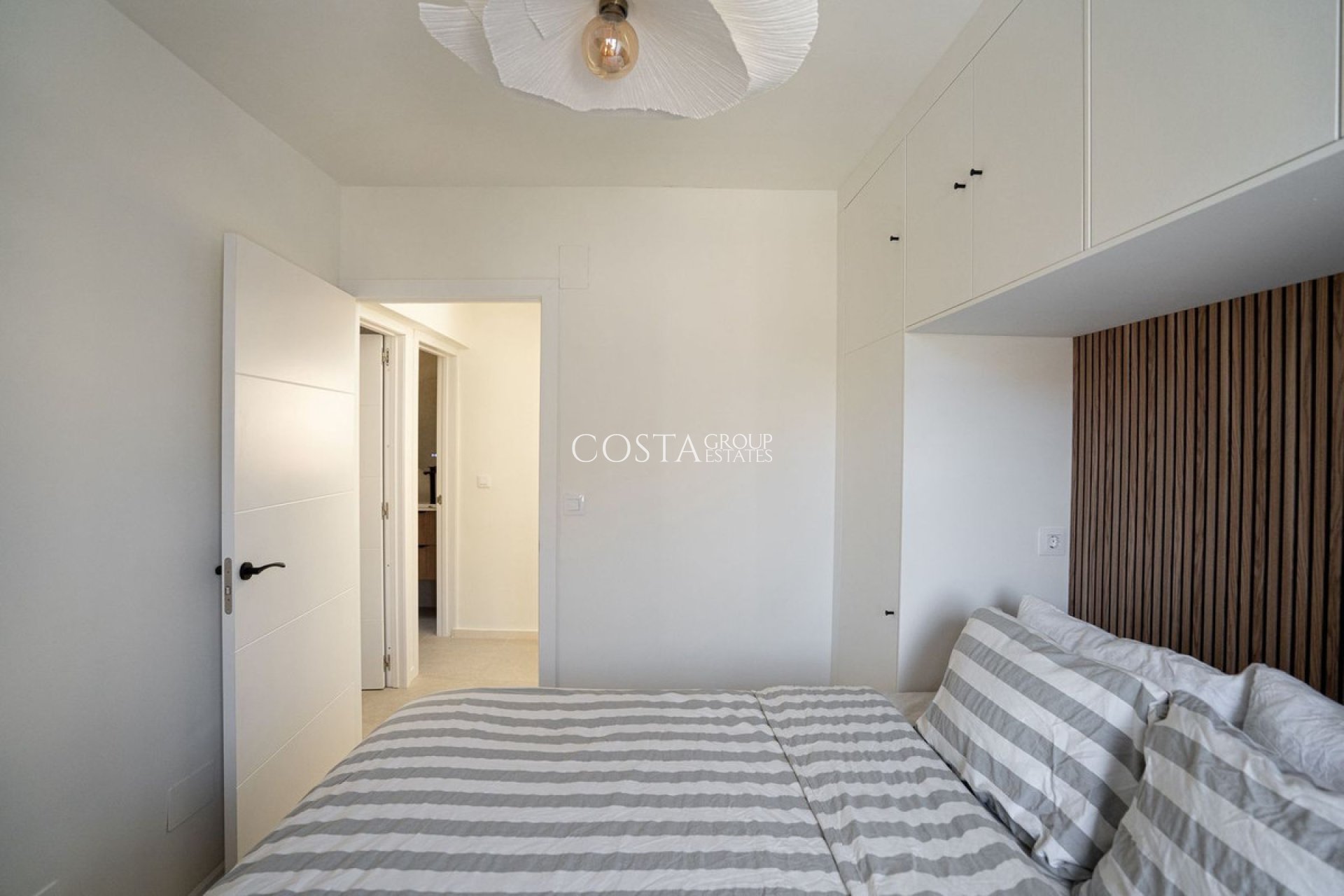 Herverkoop - Villa -
Orihuela Costa - Playa Flamenca