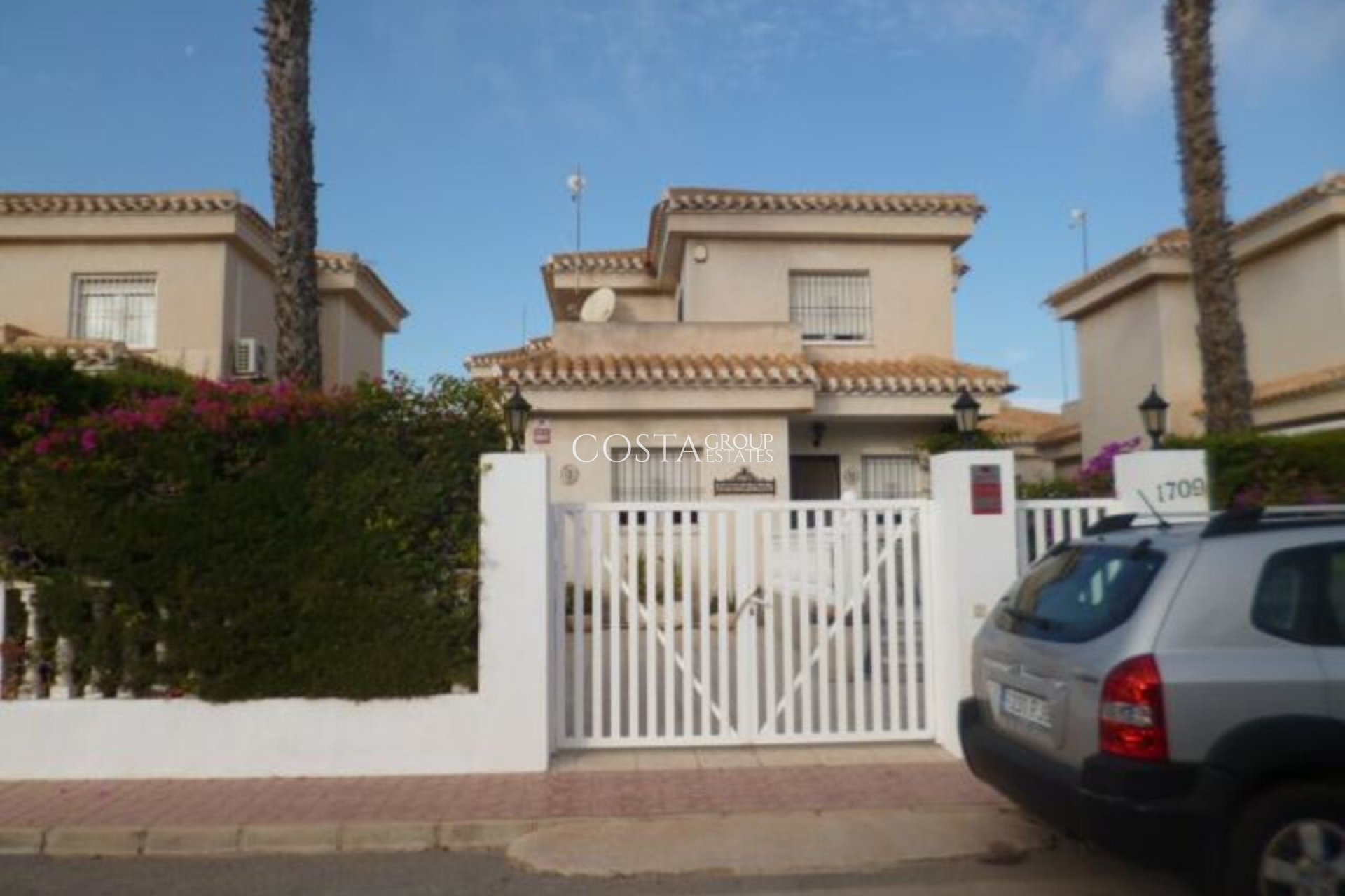 Herverkoop - Villa -
Orihuela Costa - Playa Flamenca