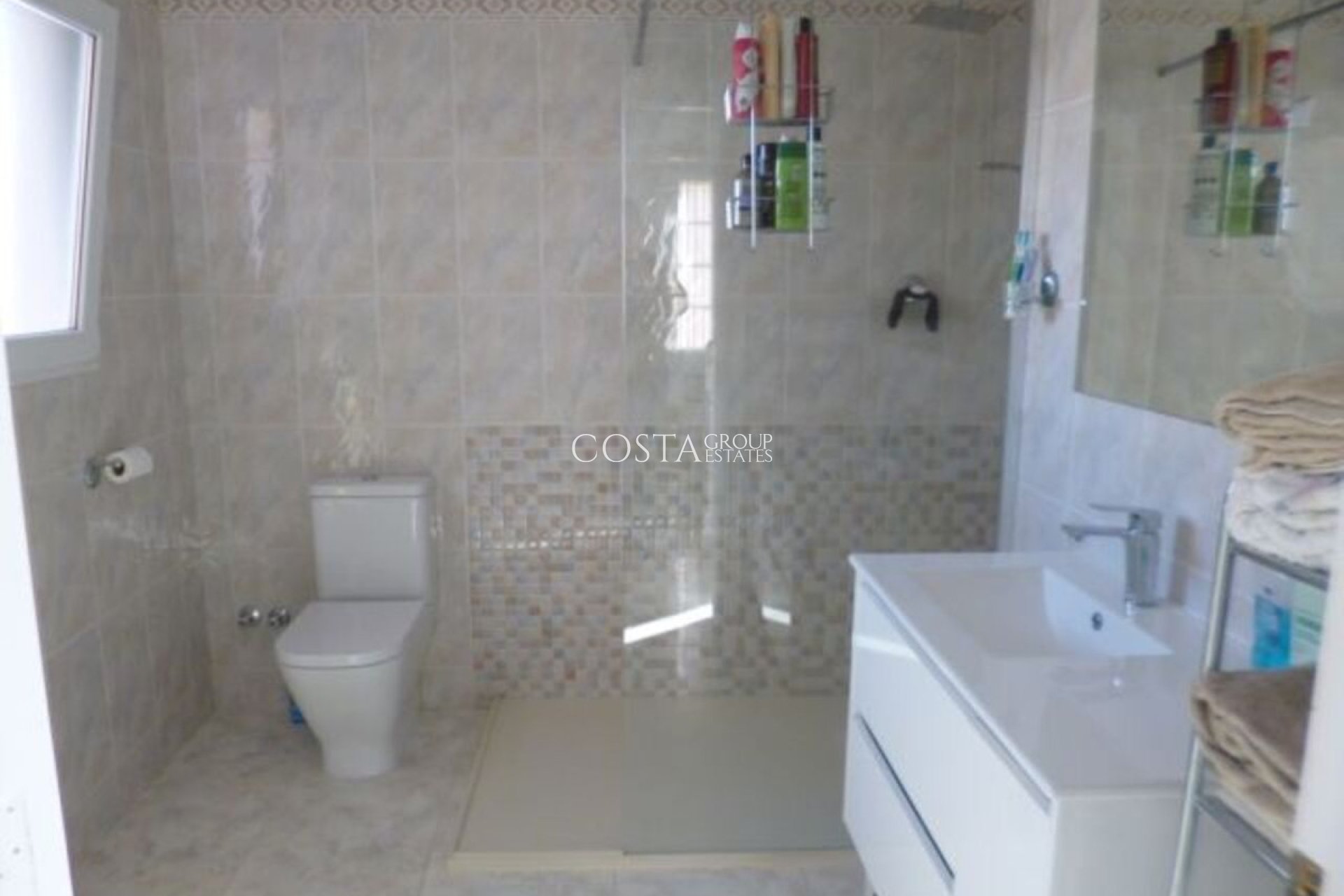 Herverkoop - Villa -
Orihuela Costa - Playa Flamenca