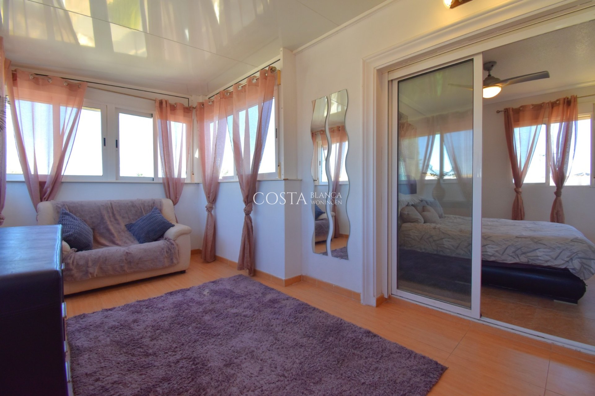 Herverkoop - Villa -
Orihuela Costa - Playa Flamenca