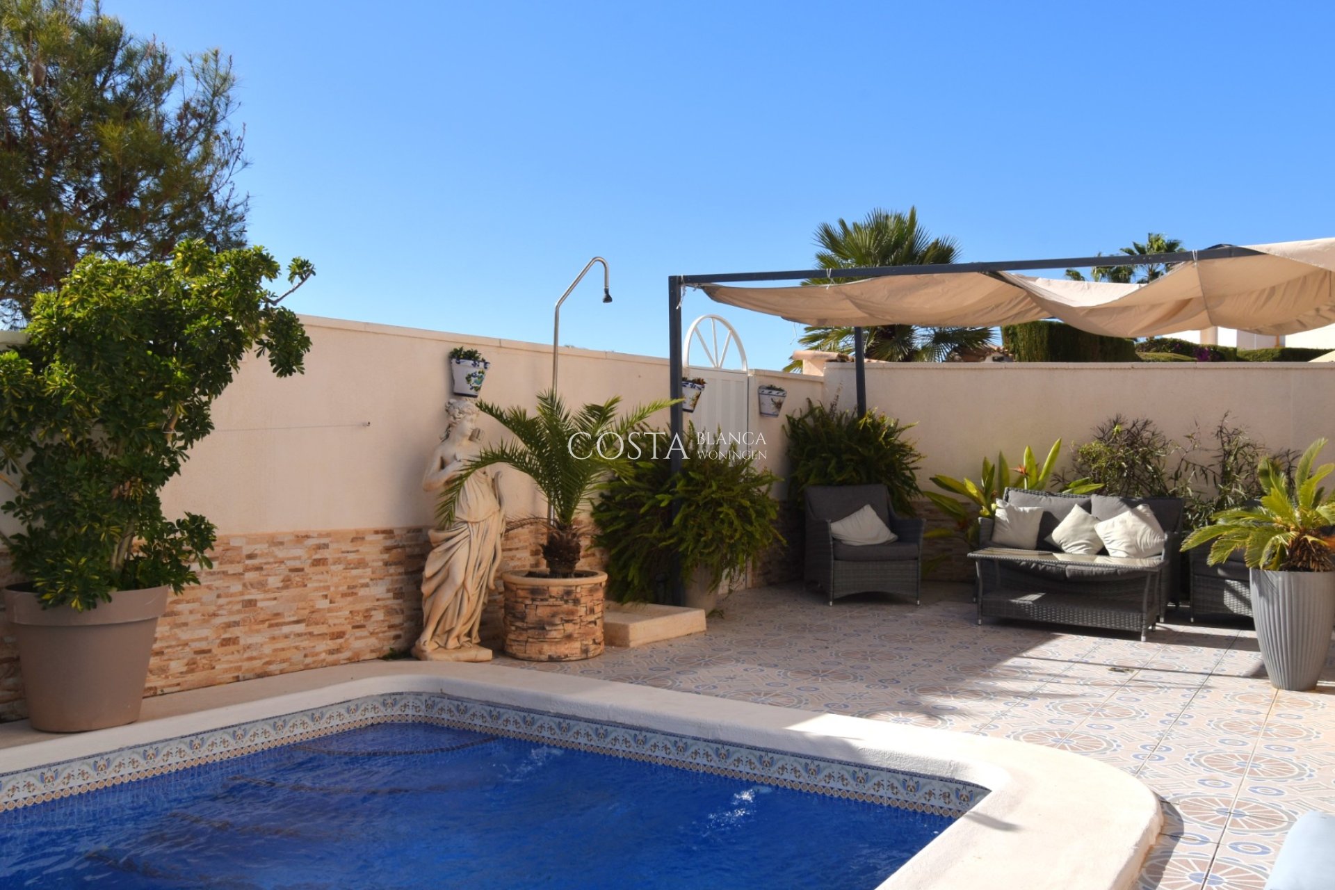 Herverkoop - Villa -
Orihuela Costa - Playa Flamenca