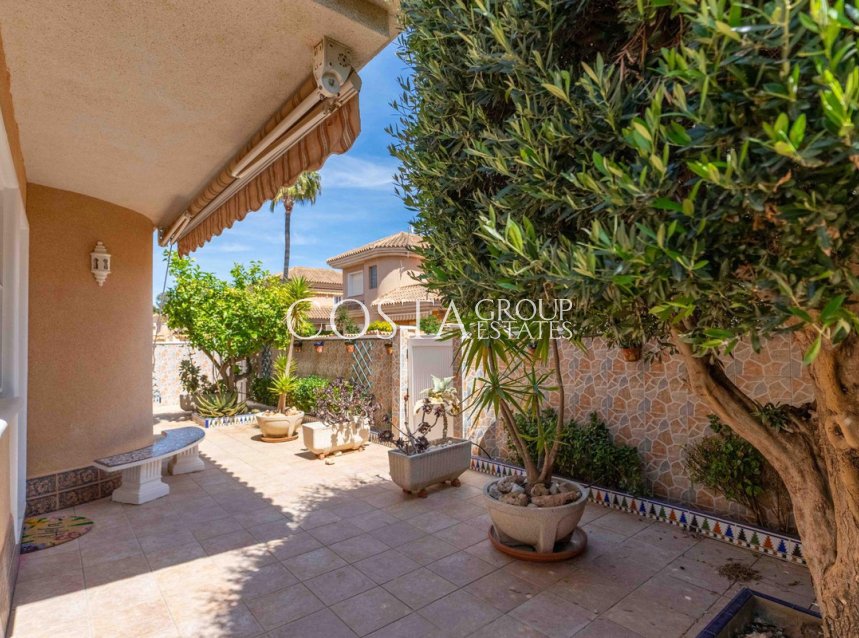 Herverkoop - Villa -
Orihuela Costa - Punta Prima