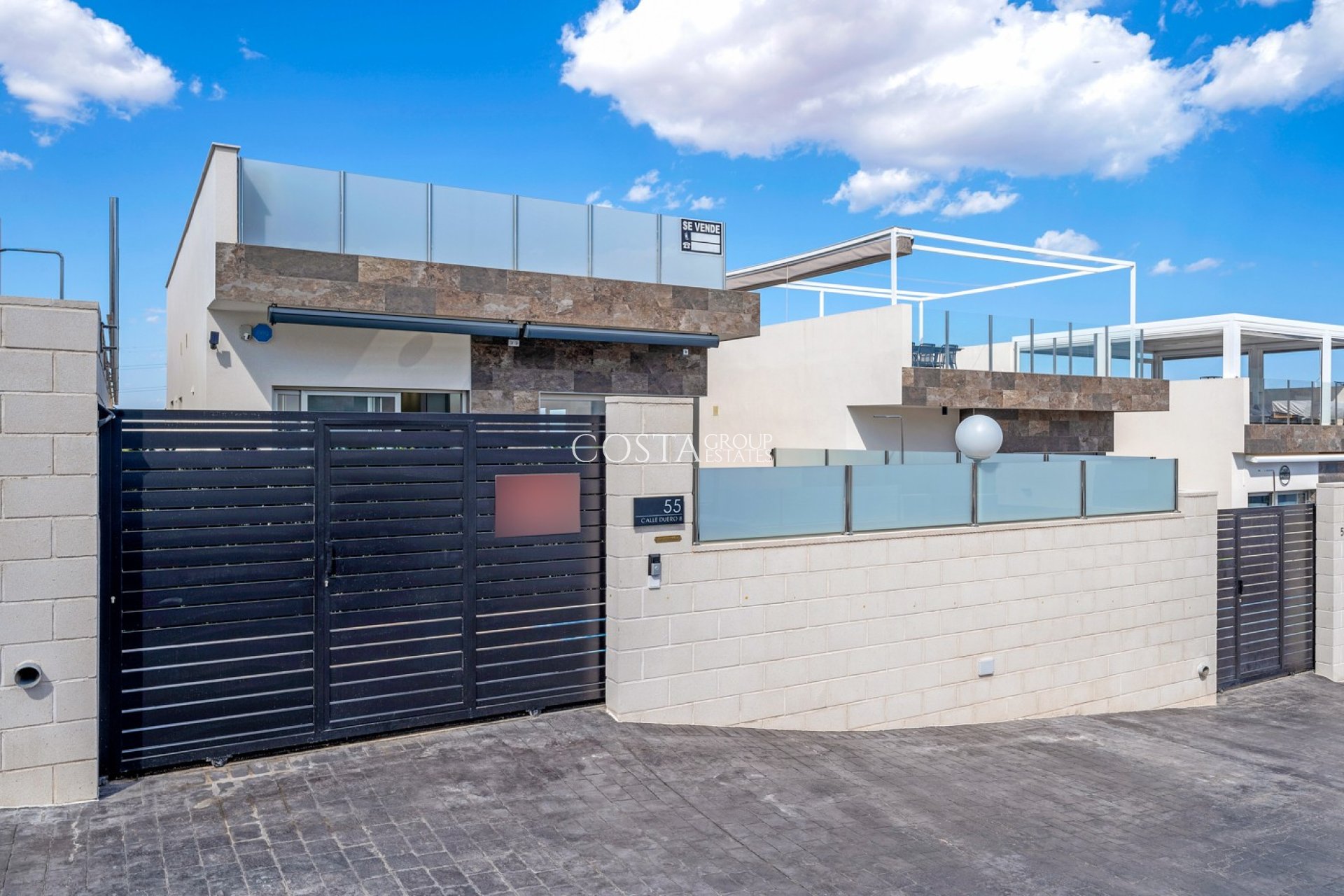 Herverkoop - Villa -
Orihuela Costa - Villamartín