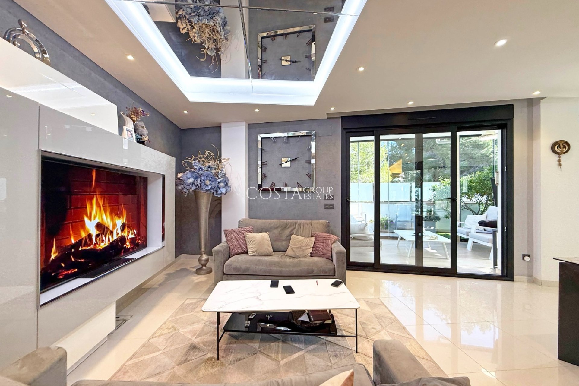 Herverkoop - Villa -
Orihuela Costa - Villamartín