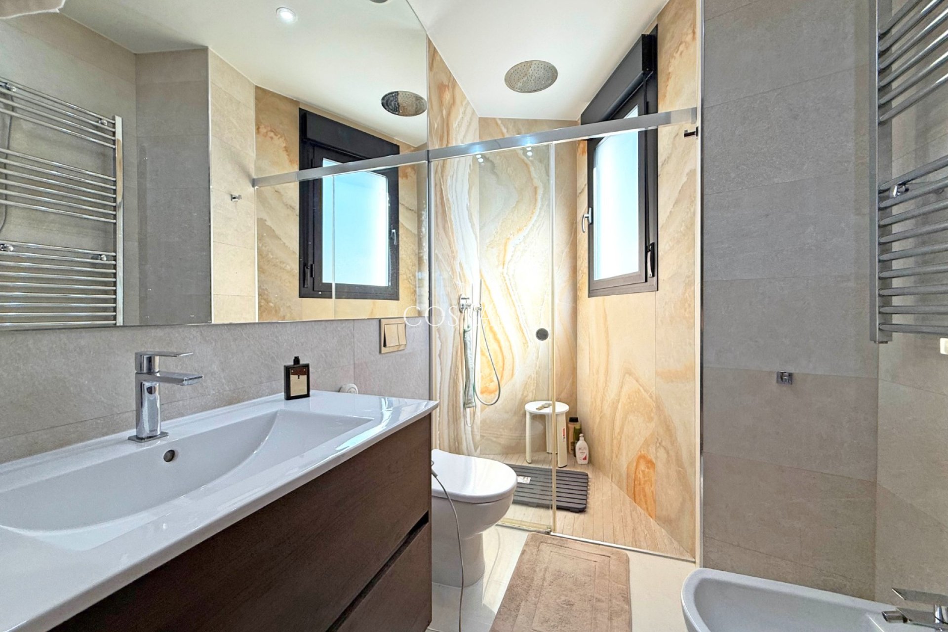 Herverkoop - Villa -
Orihuela Costa - Villamartín