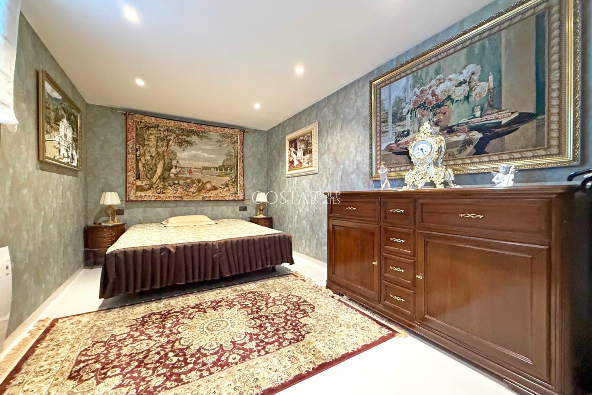 Herverkoop - Villa -
Orihuela Costa - Villamartín