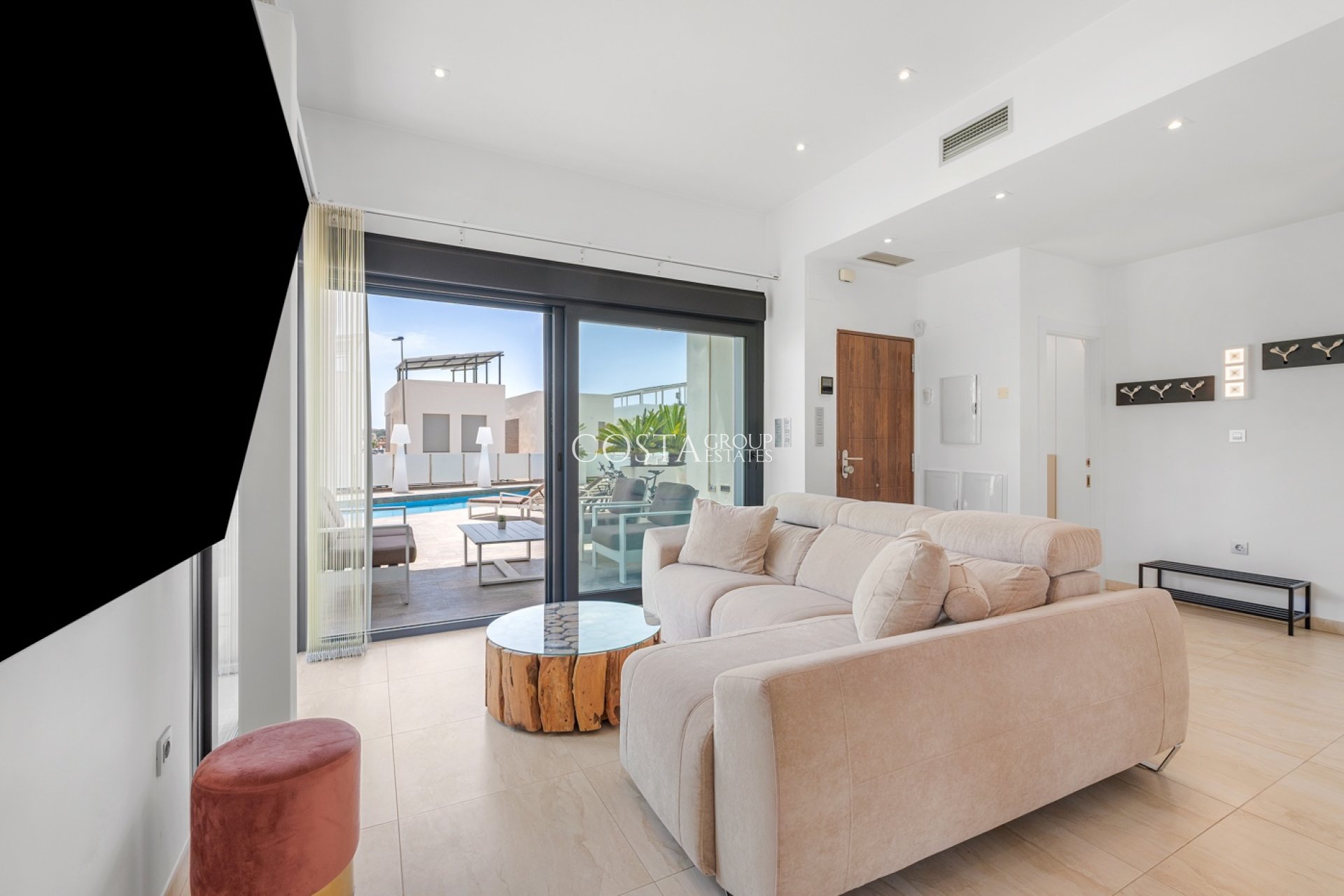 Herverkoop - Villa -
Orihuela Costa - Villamartín