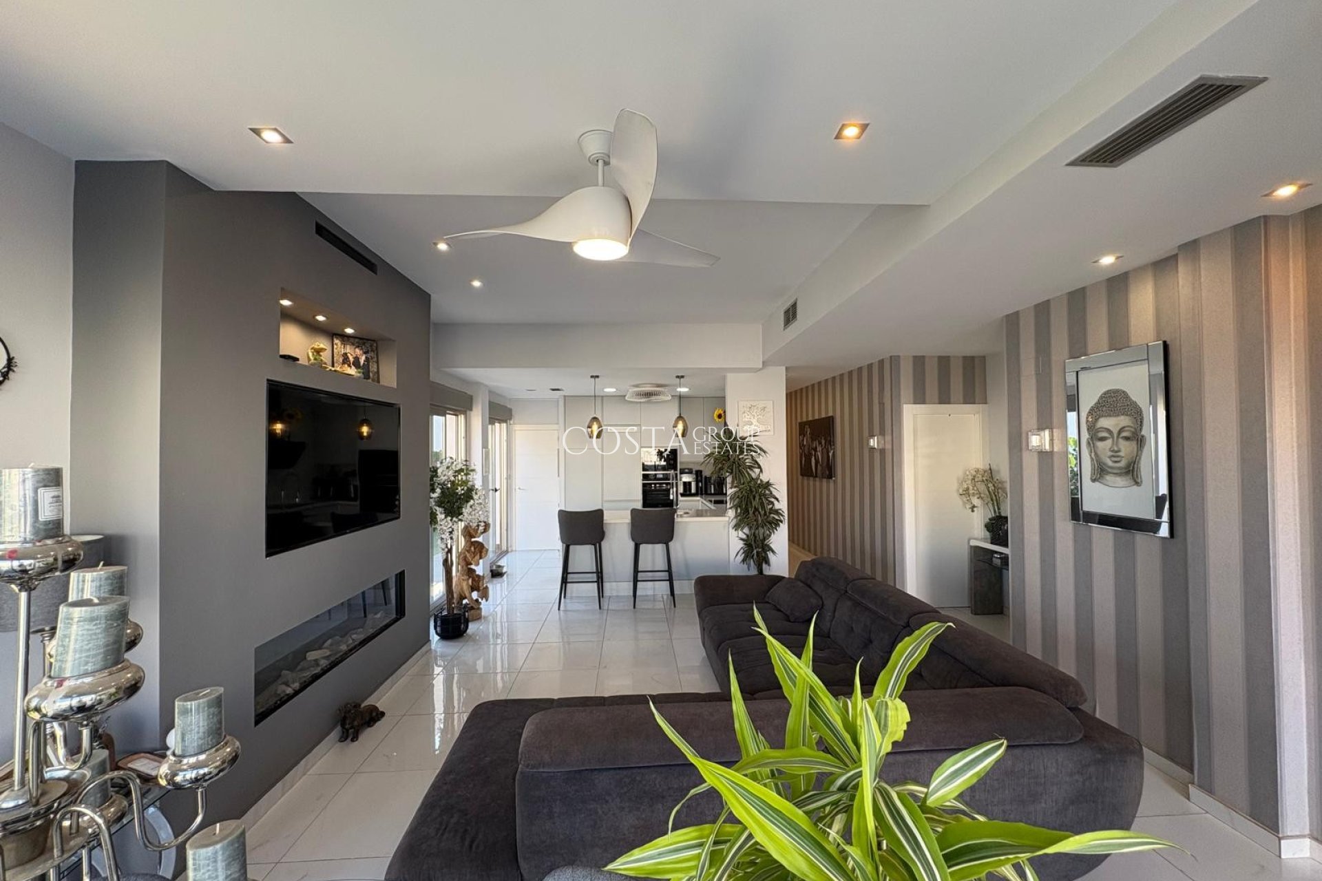 Herverkoop - Villa -
Orihuela Costa - Villamartín