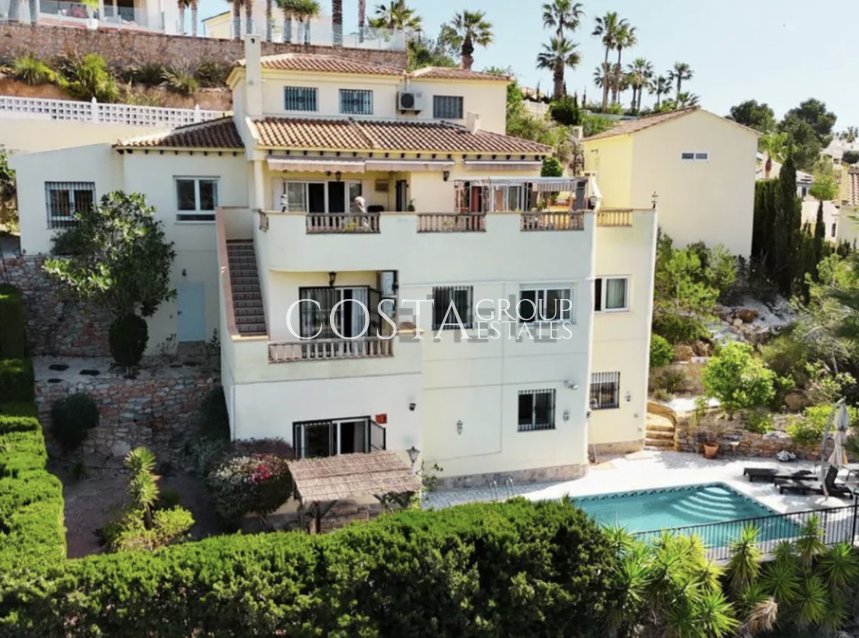 Herverkoop - Villa -
Orihuela Costa - Villamartin