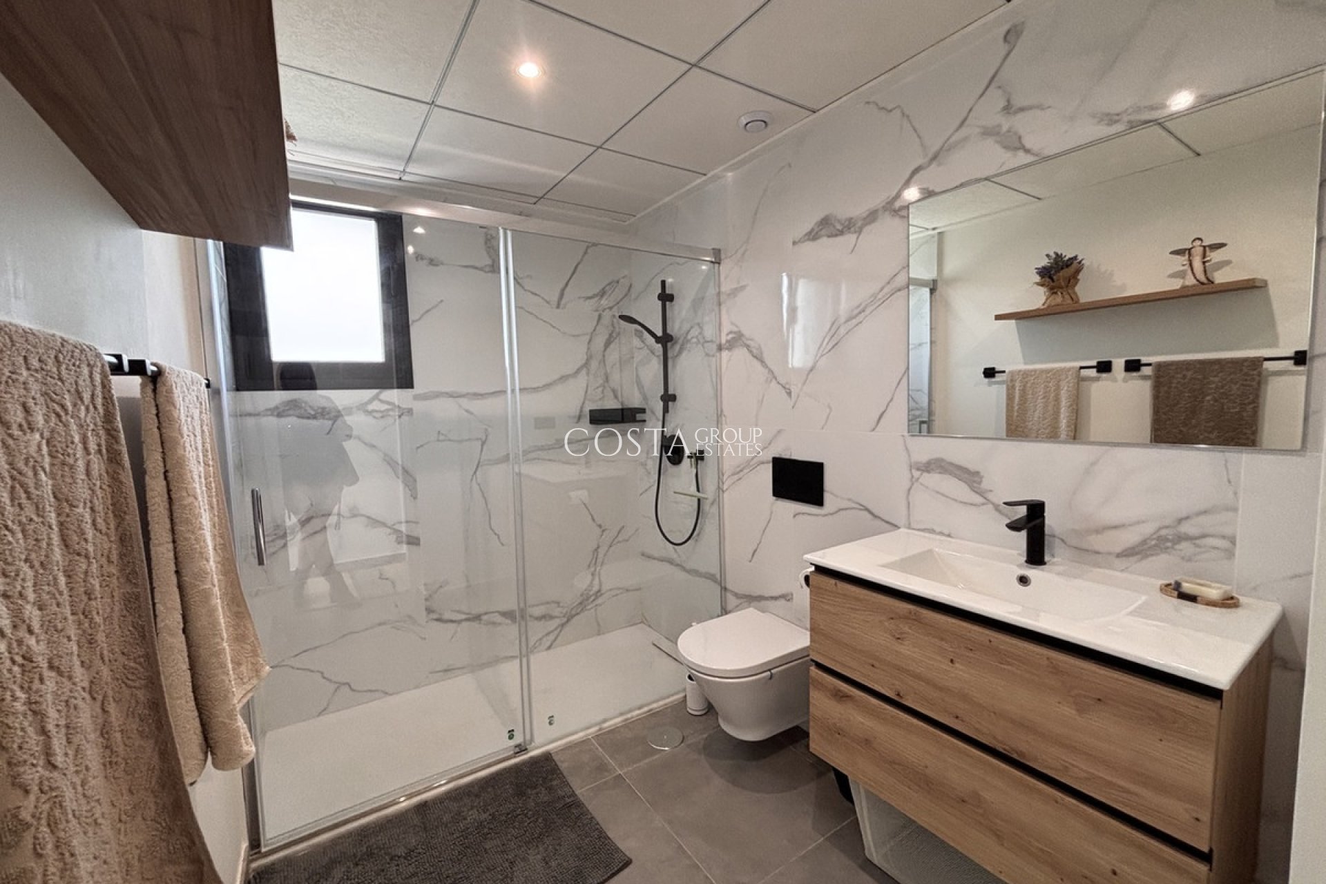 Herverkoop - Villa -
Orihuela Costa - Villamartin