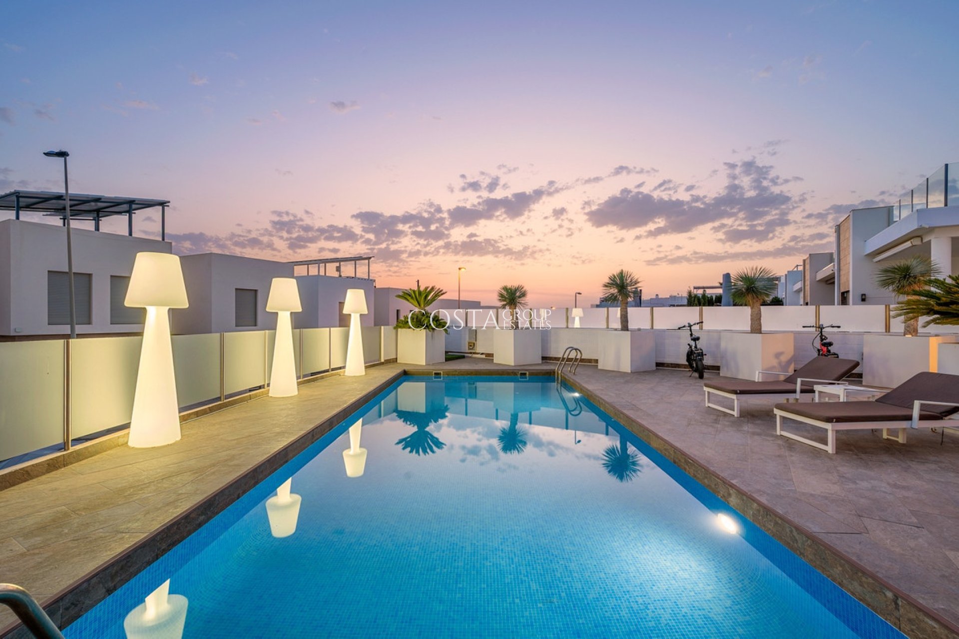 Herverkoop - Villa -
Orihuela Costa - Villamartin