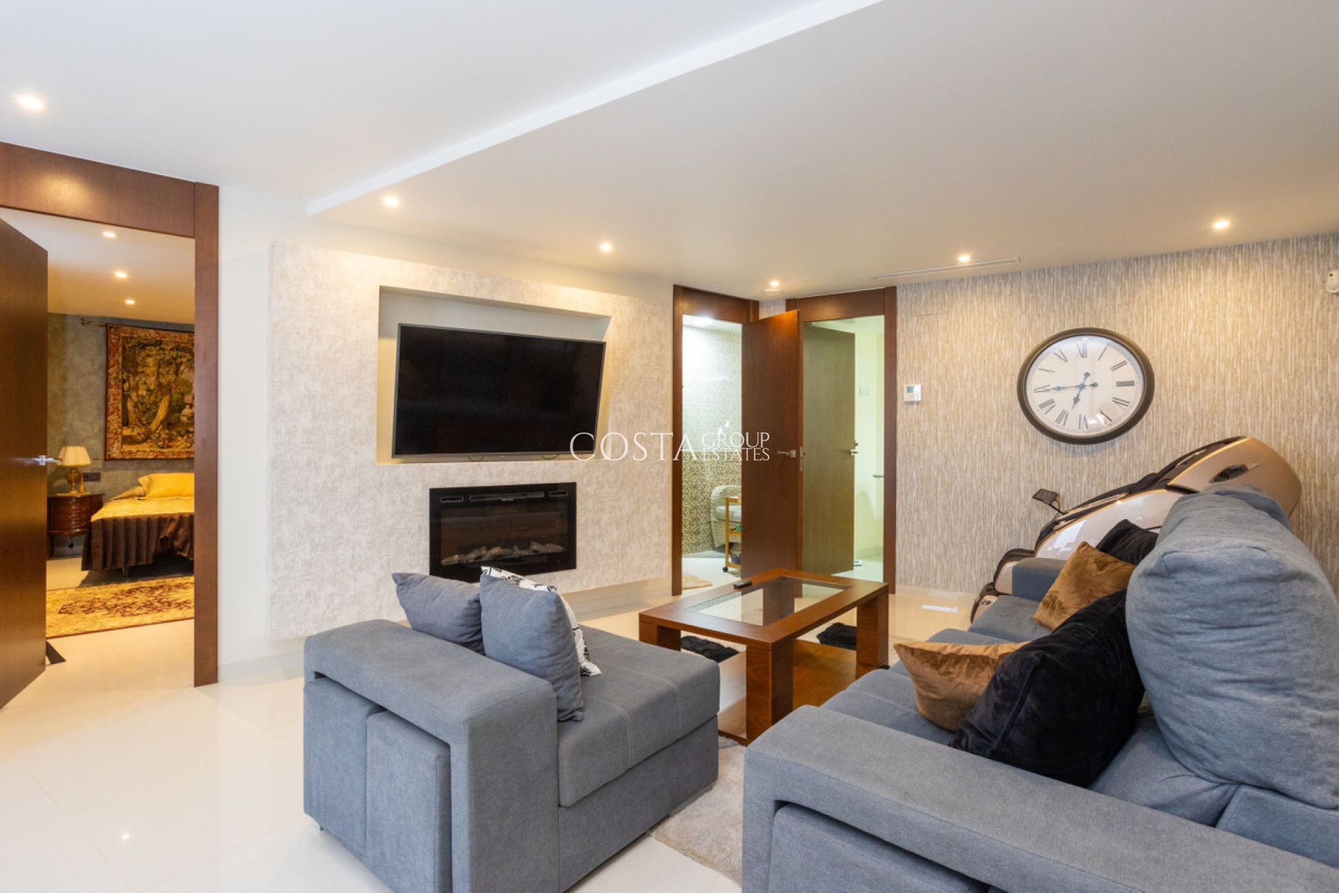 Herverkoop - Villa -
Orihuela Costa - Villamartin