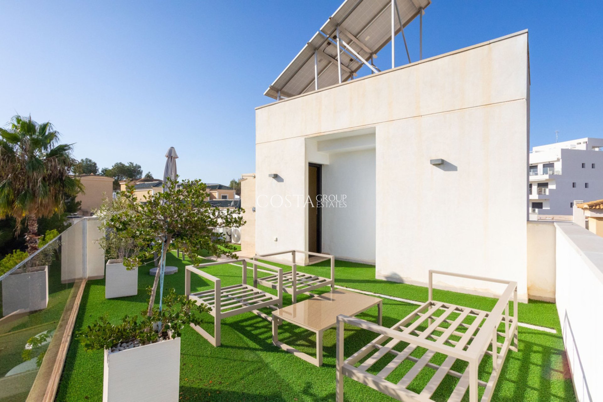 Herverkoop - Villa -
Orihuela Costa - Villamartin