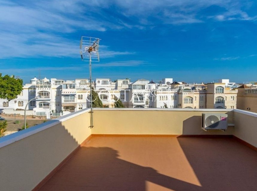Herverkoop - Villa -
Orihuela Costa - Villamartin