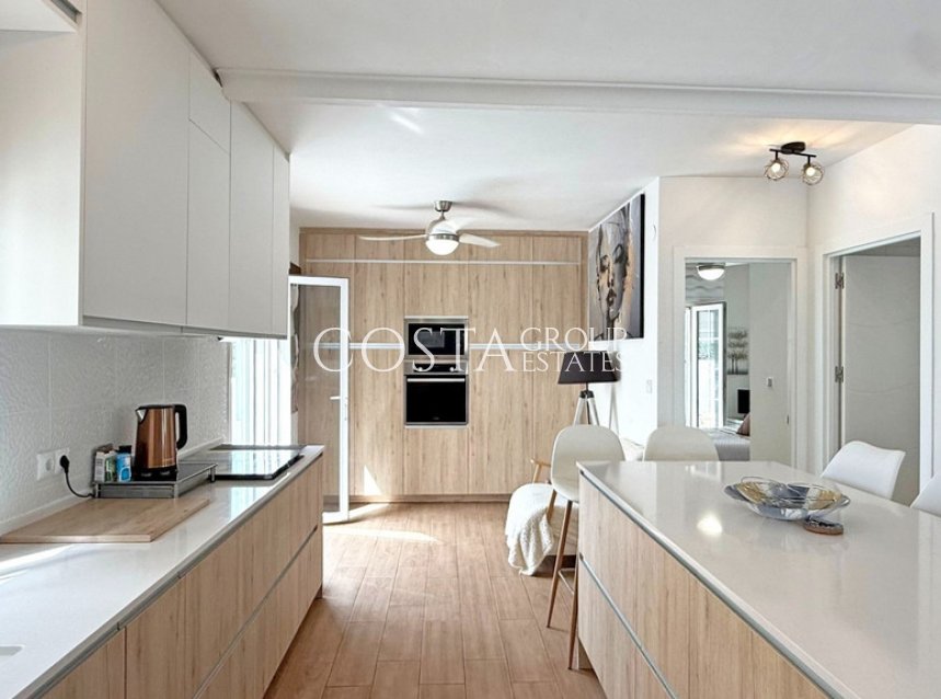 Herverkoop - Villa -
Orihuela Costa - Villamartin