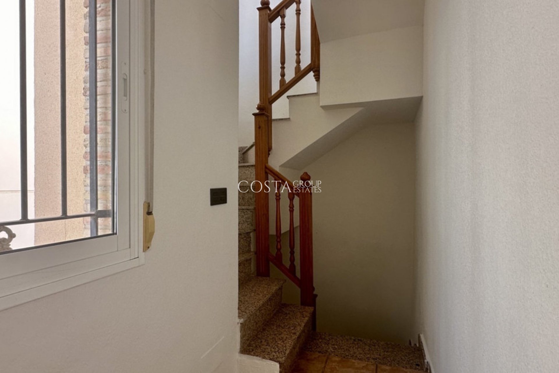 Herverkoop - Villa -
Orihuela Costa - Villamartin