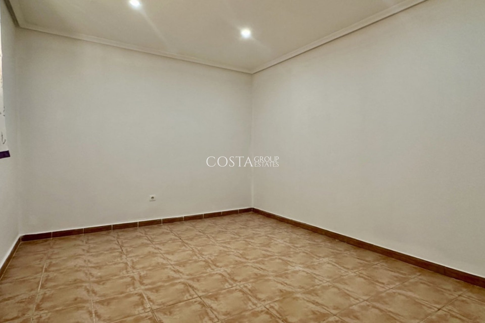 Herverkoop - Villa -
Orihuela Costa - Villamartin