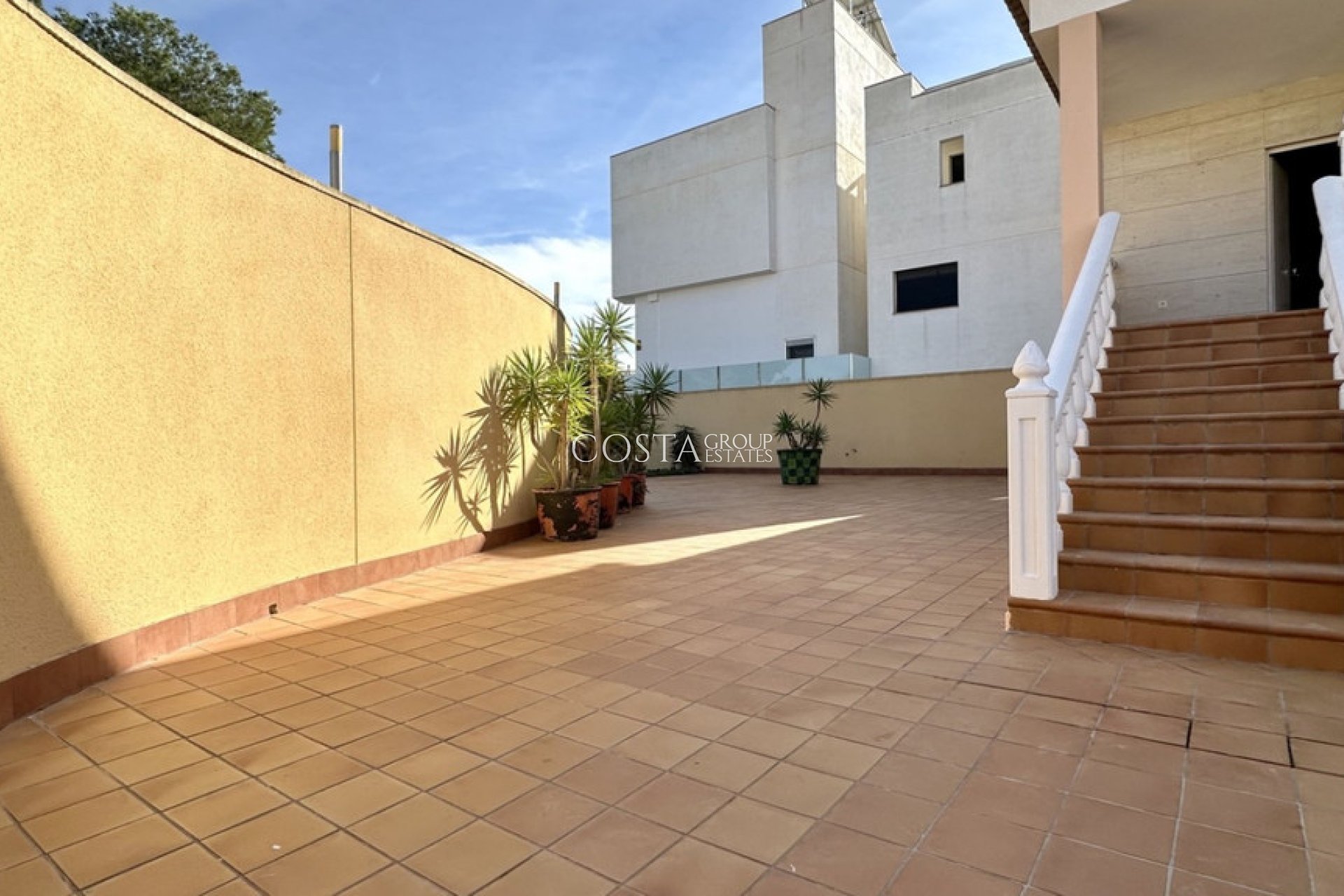 Herverkoop - Villa -
Orihuela Costa - Villamartin