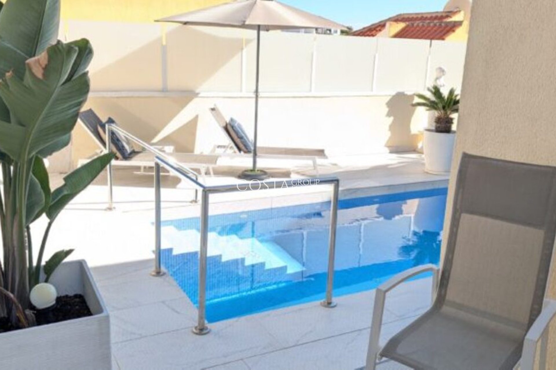 Herverkoop - Villa -
Orihuela Costa - Villamartin