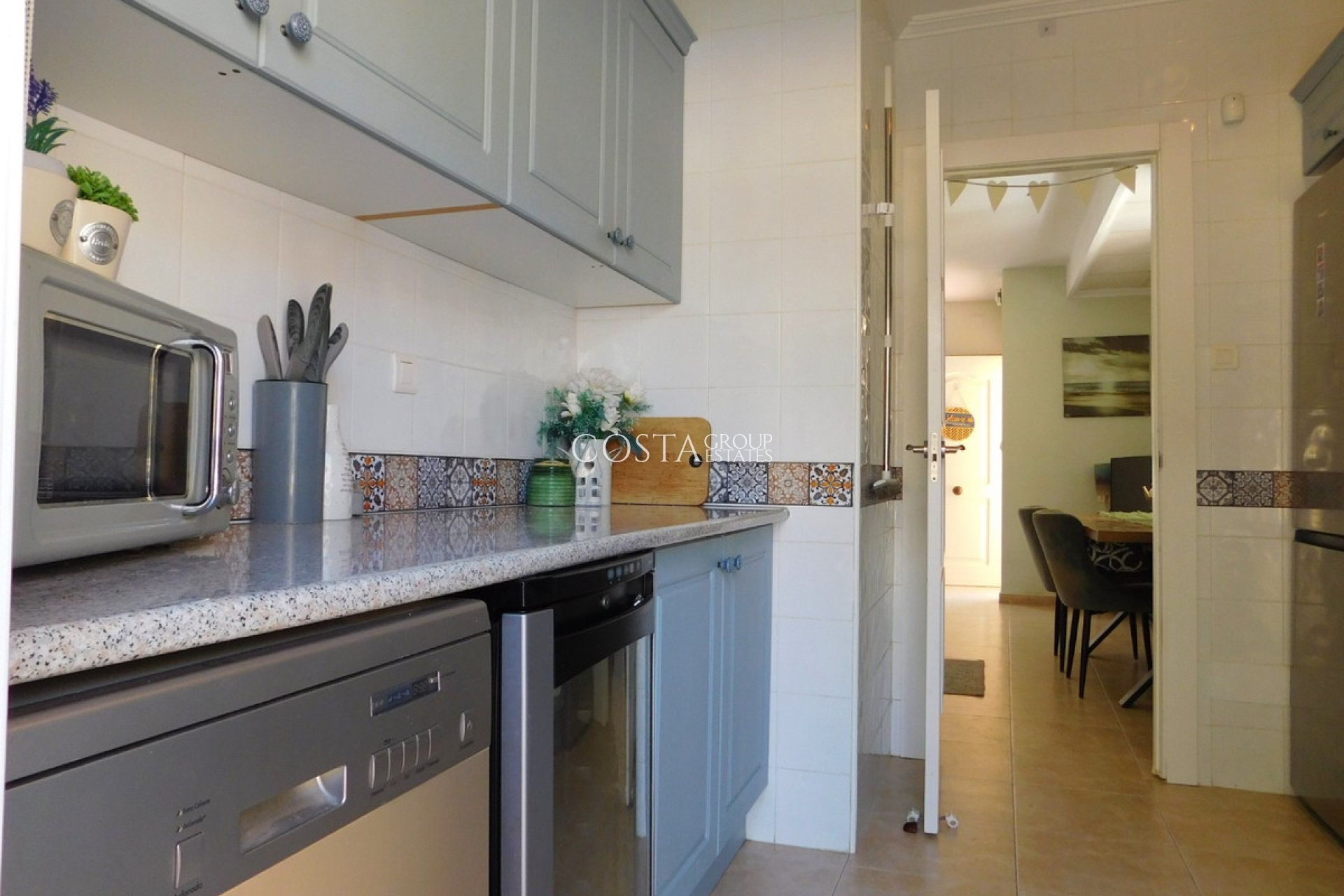 Herverkoop - Villa -
Orihuela Costa - Villamartin