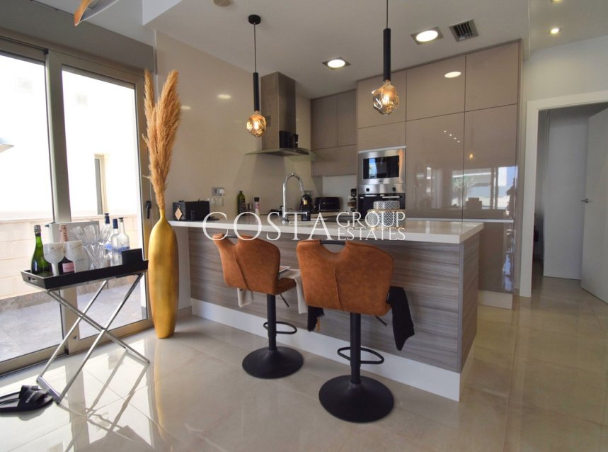 Herverkoop - Villa -
Orihuela Costa - Villamartin