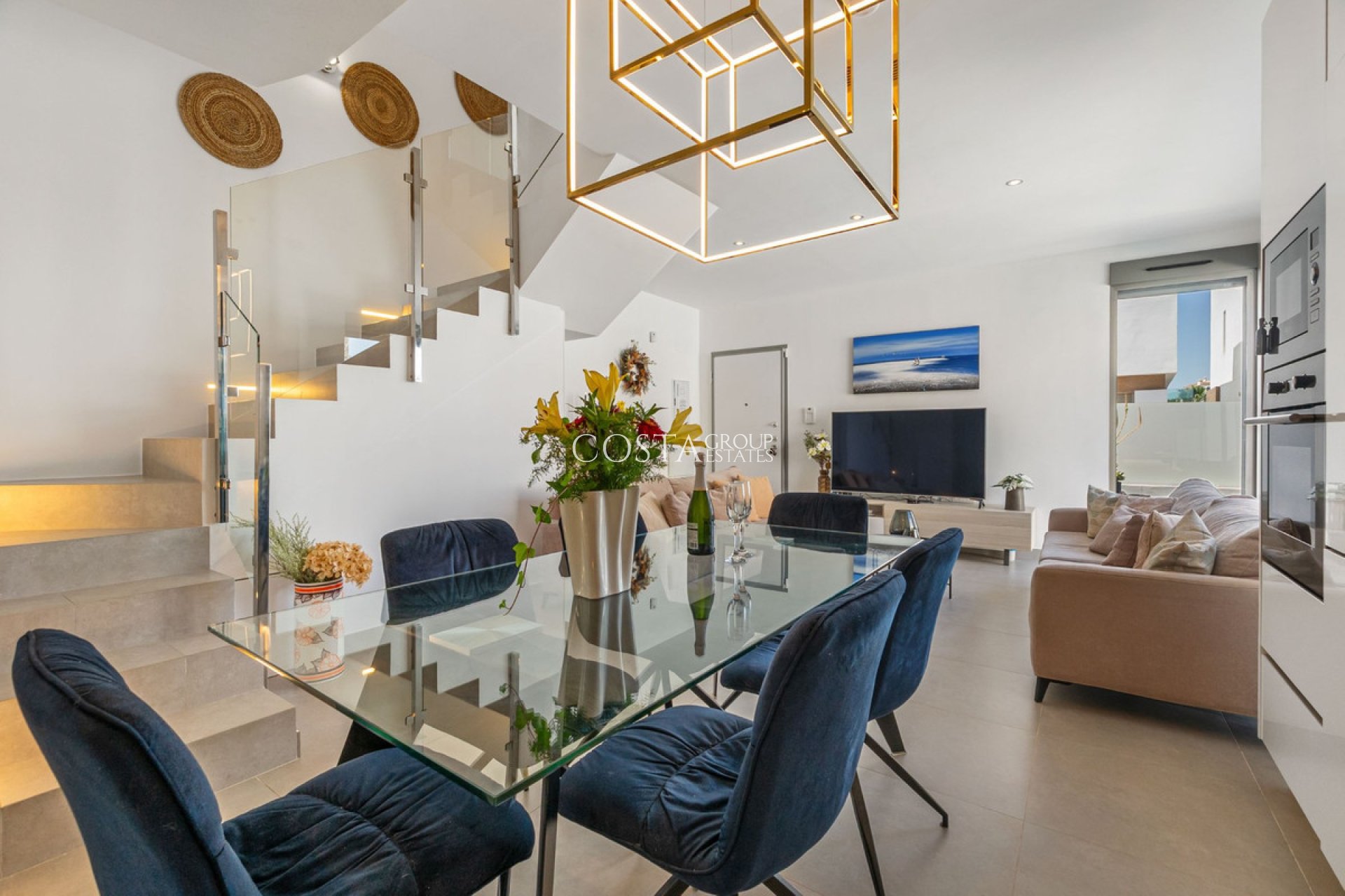 Herverkoop - Villa -
Orihuela Costa - Villamartin