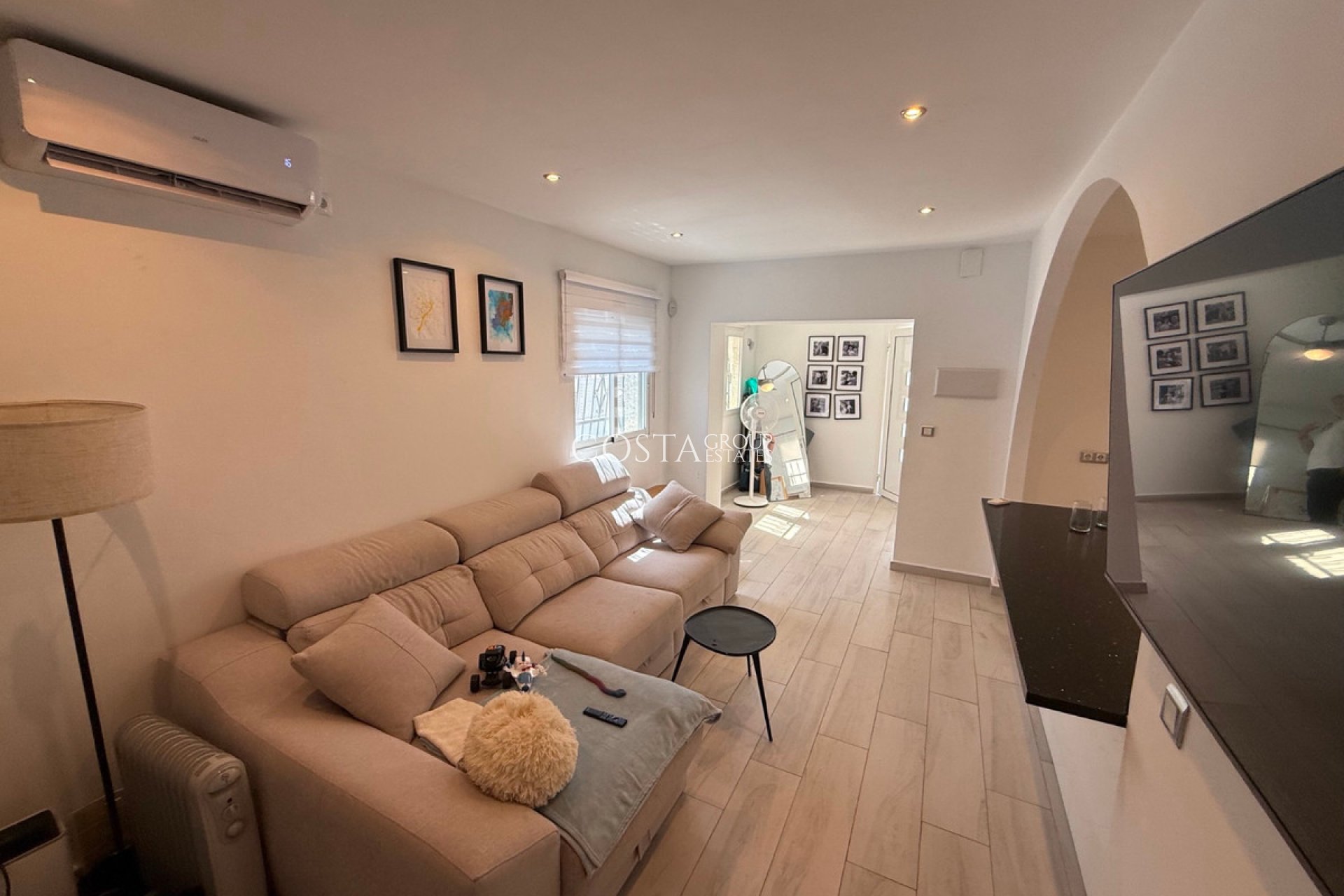 Herverkoop - Villa -
Orihuela Costa - Villamartin