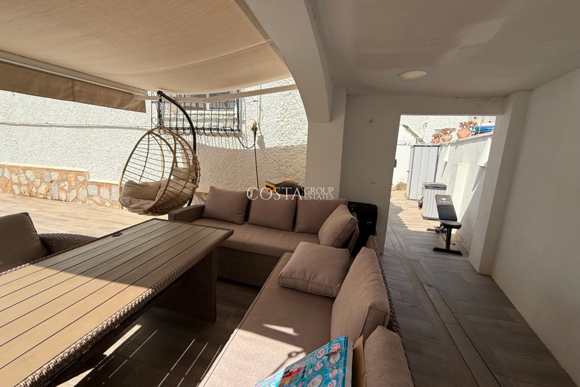 Herverkoop - Villa -
Orihuela Costa - Villamartin