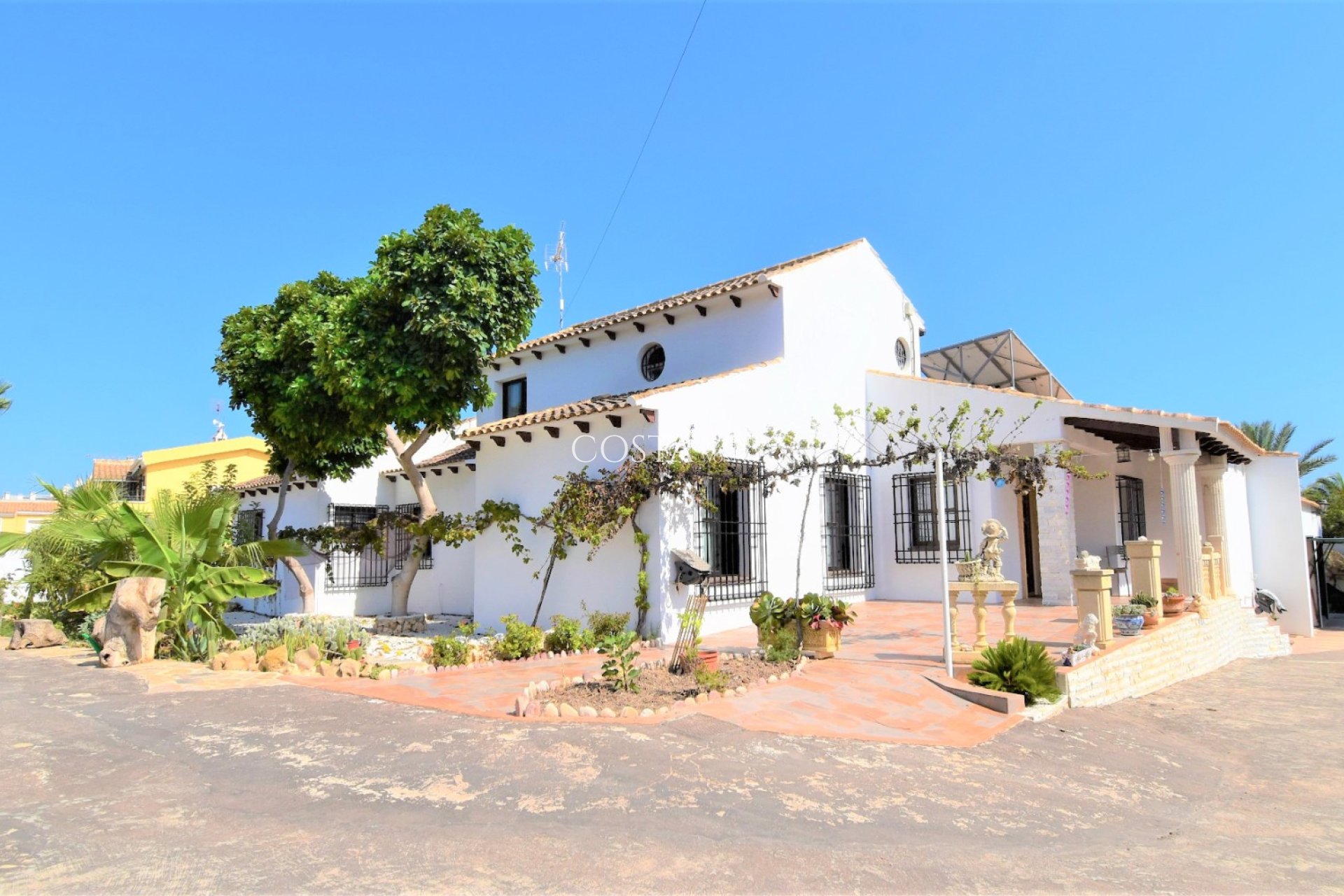 Herverkoop - Villa -
Orihuela Costa - Villamartín