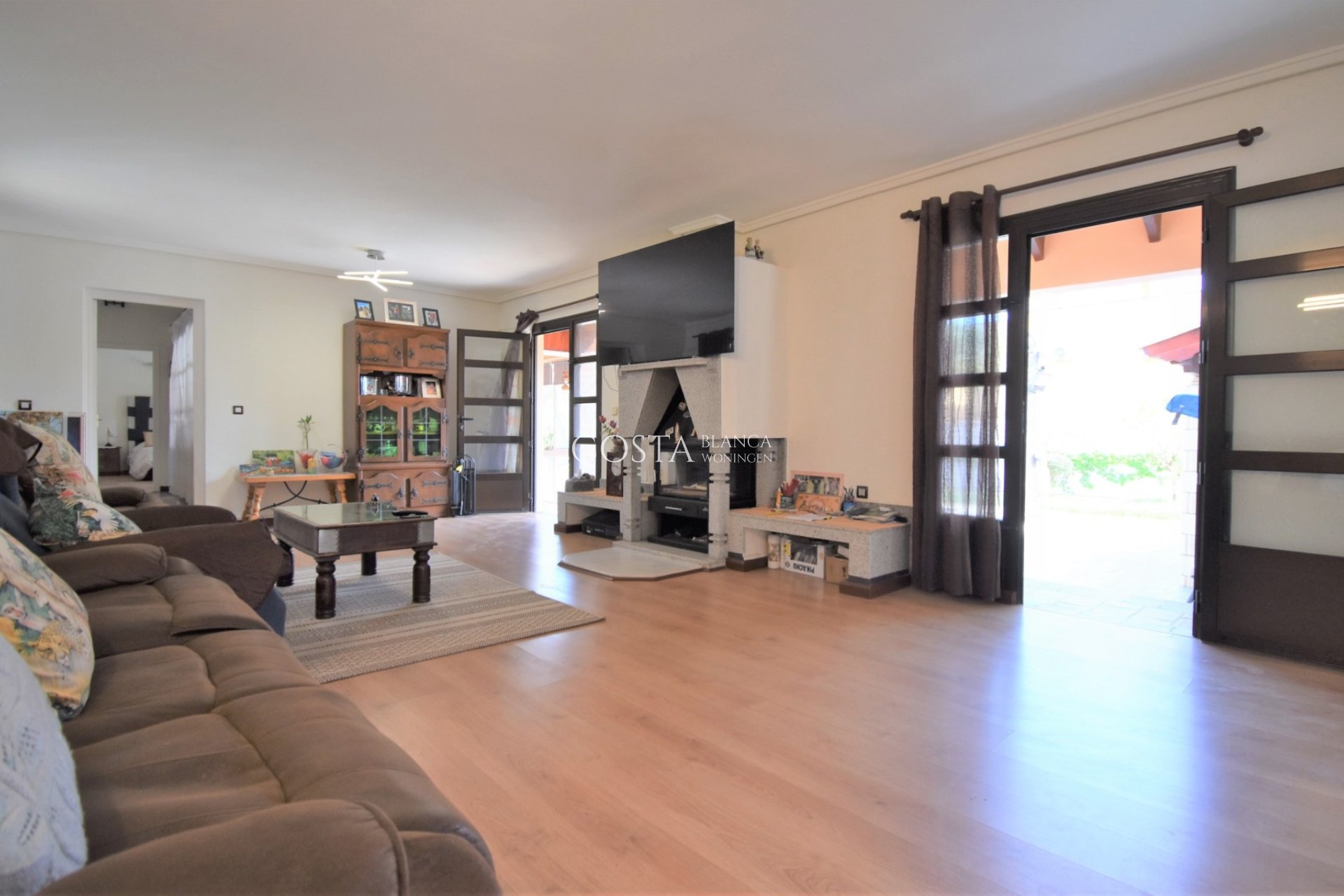 Herverkoop - Villa -
Orihuela Costa - Villamartín
