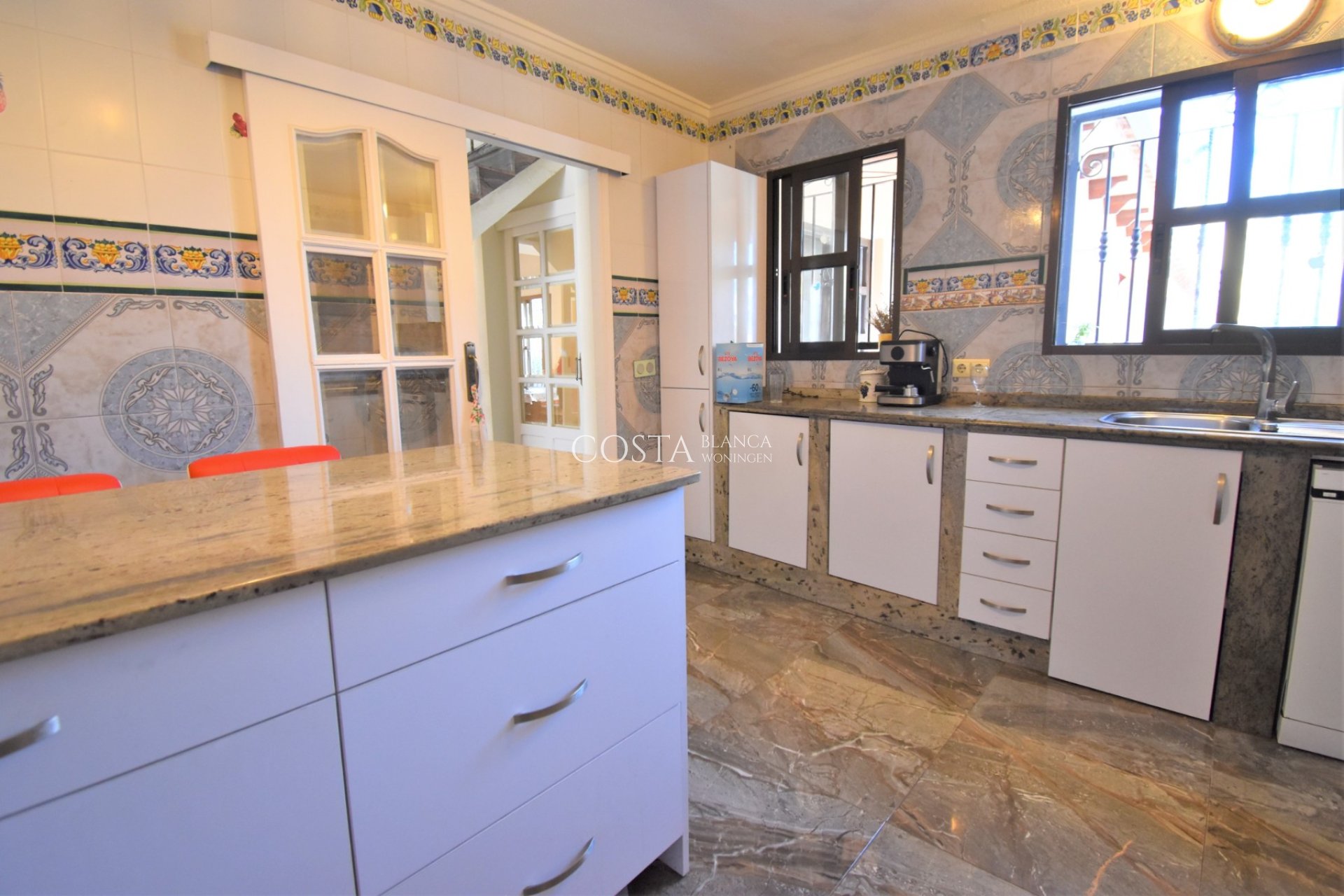 Herverkoop - Villa -
Orihuela Costa - Villamartín