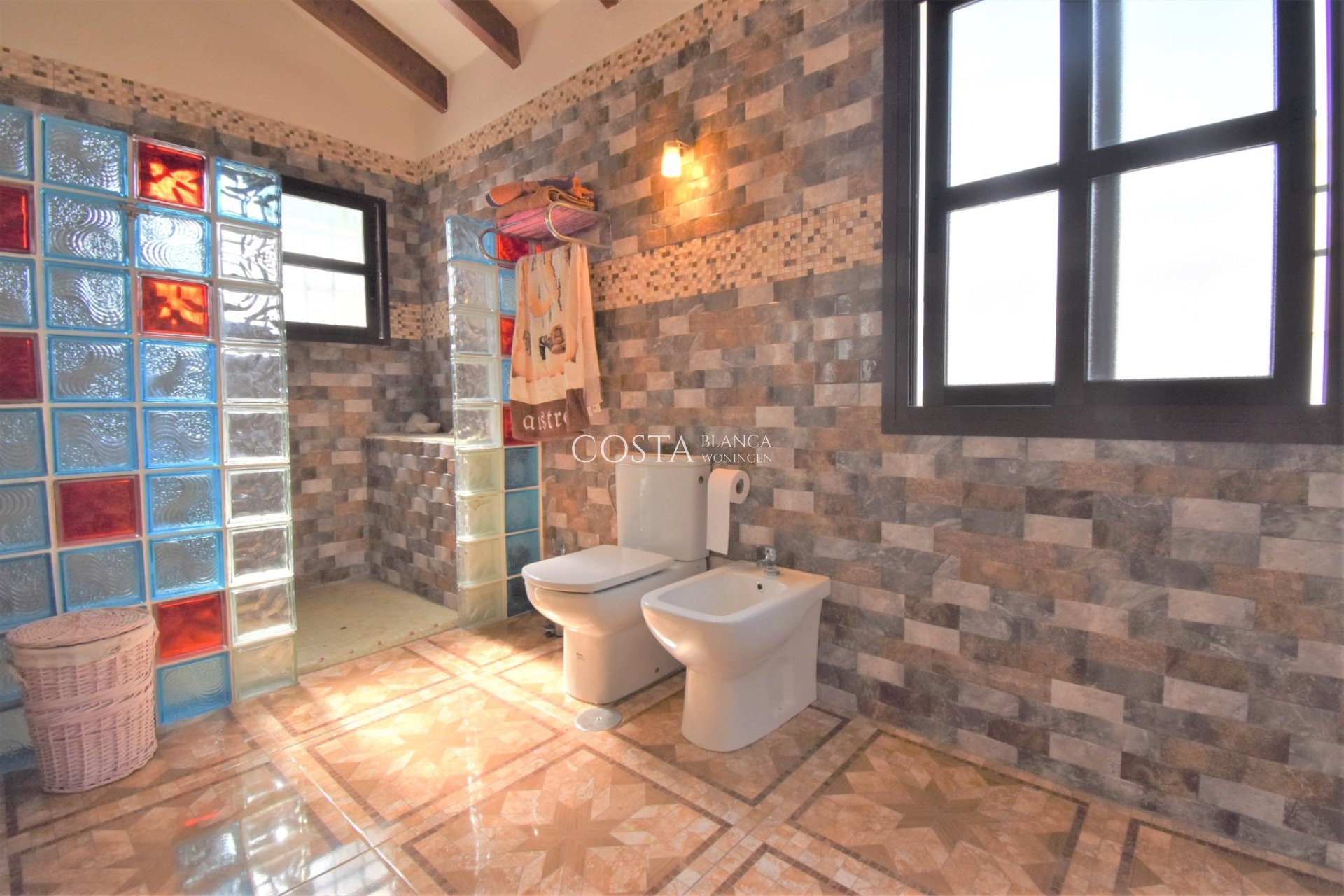 Herverkoop - Villa -
Orihuela Costa - Villamartín