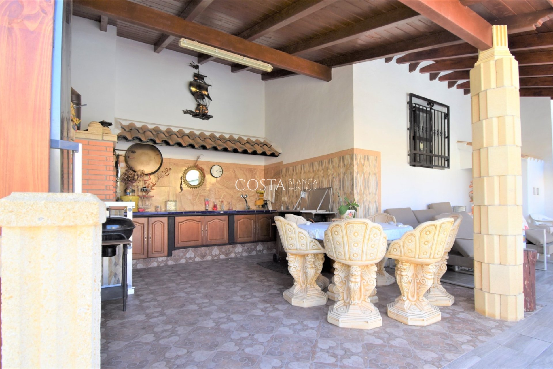 Herverkoop - Villa -
Orihuela Costa - Villamartín
