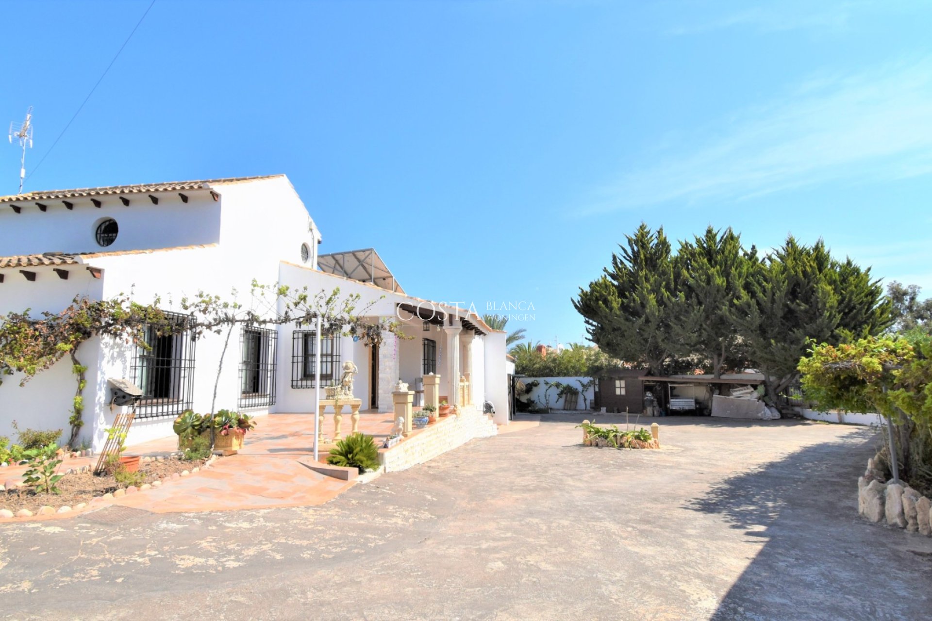 Herverkoop - Villa -
Orihuela Costa - Villamartín