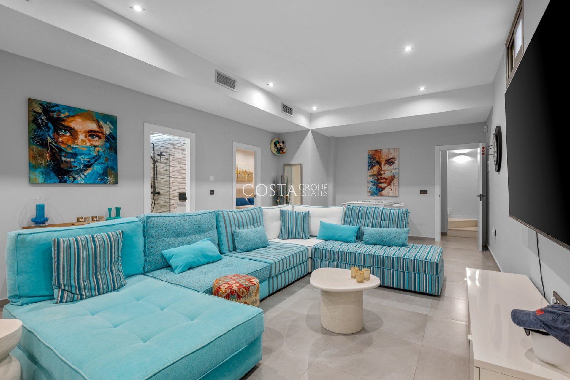 Herverkoop - Villa -
Orihuela Costa - Villamartín