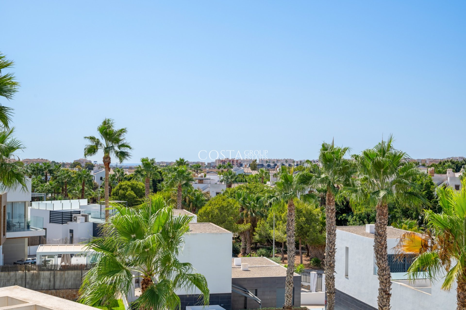 Herverkoop - Villa -
Orihuela Costa - Villamartín