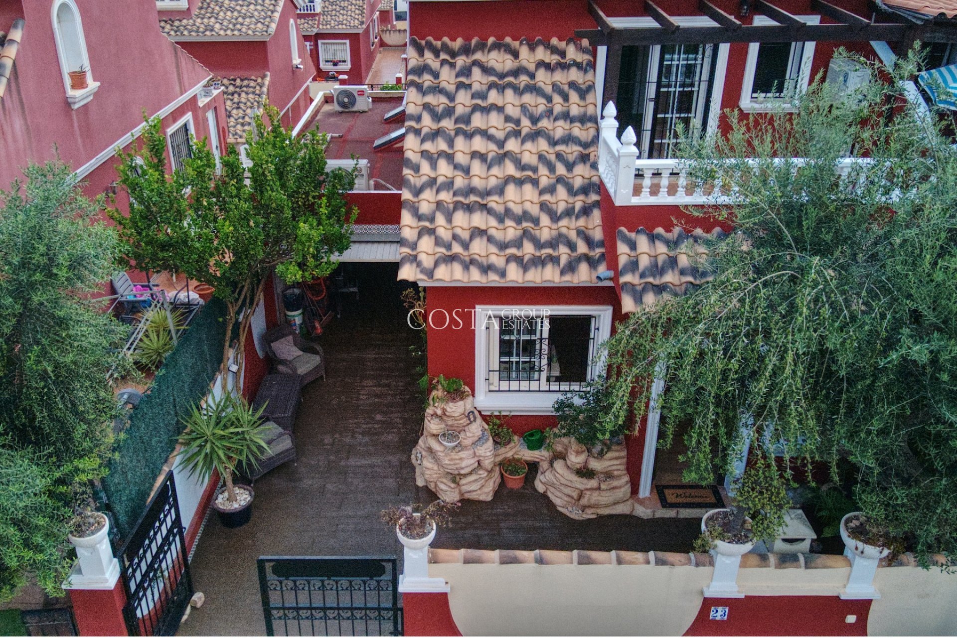 Herverkoop - Villa -
Orihuela Costa