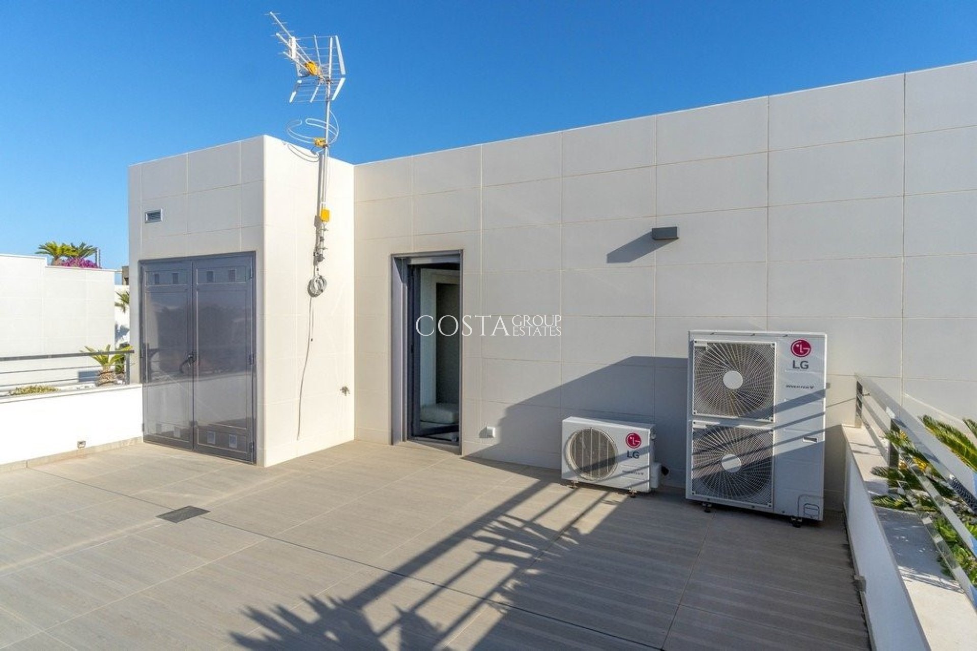 Herverkoop - Villa -
Orihuela Costa