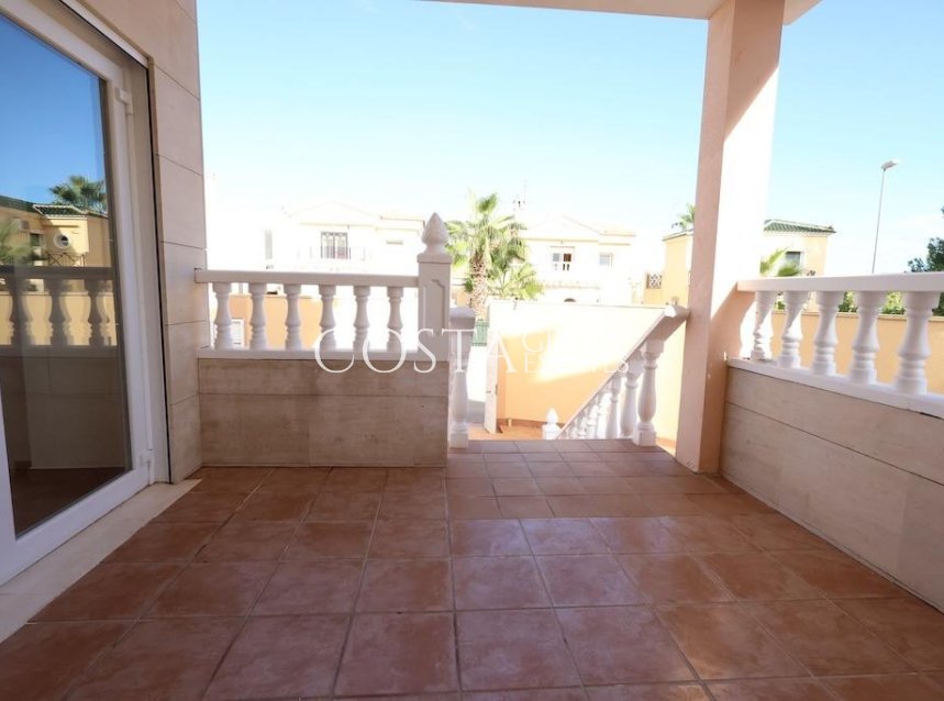 Herverkoop - Villa -
Orihuela Costa